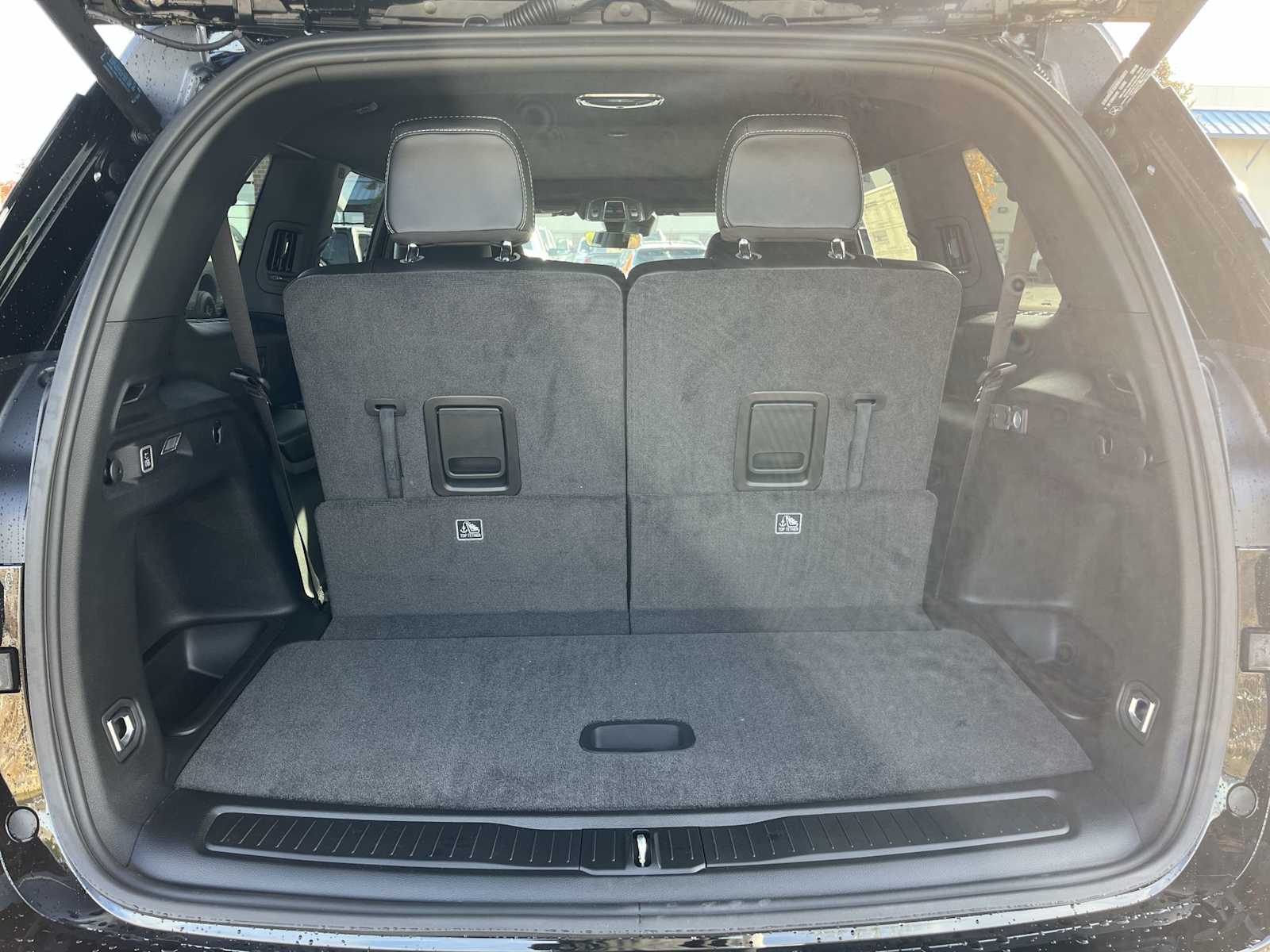 Thumbnail: 2025 Jeep Grand Cherokee - 19