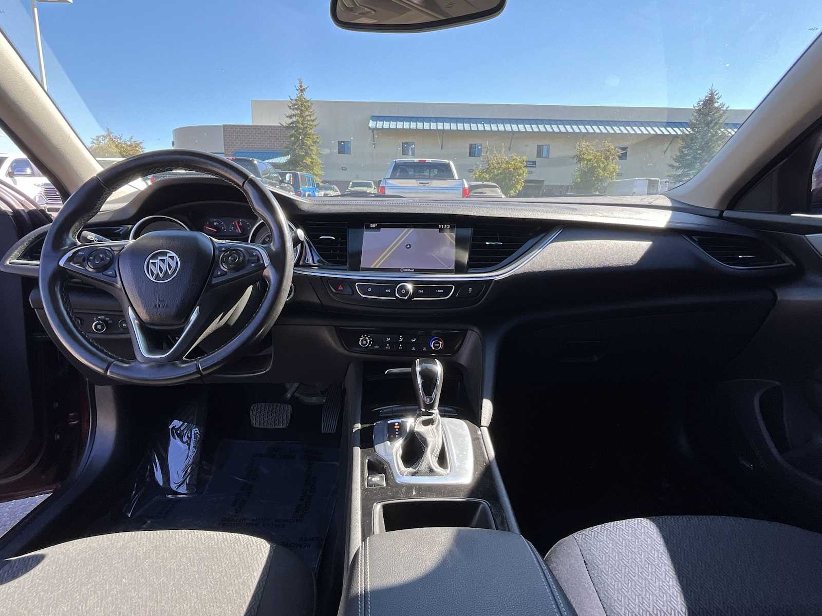 Thumbnail: 2018 Buick Regal - 10