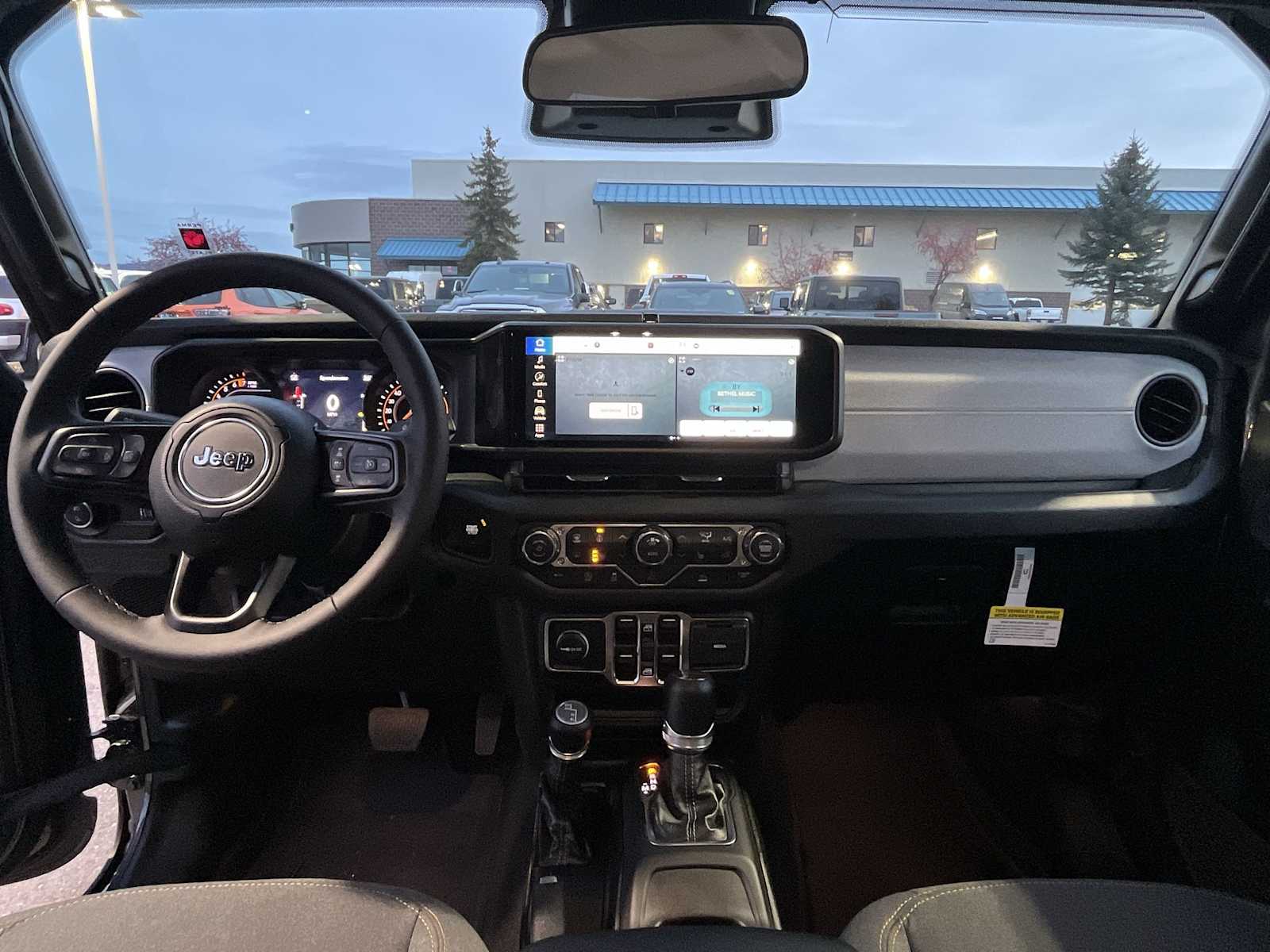 Thumbnail: 2026 Jeep Gladiator - 10