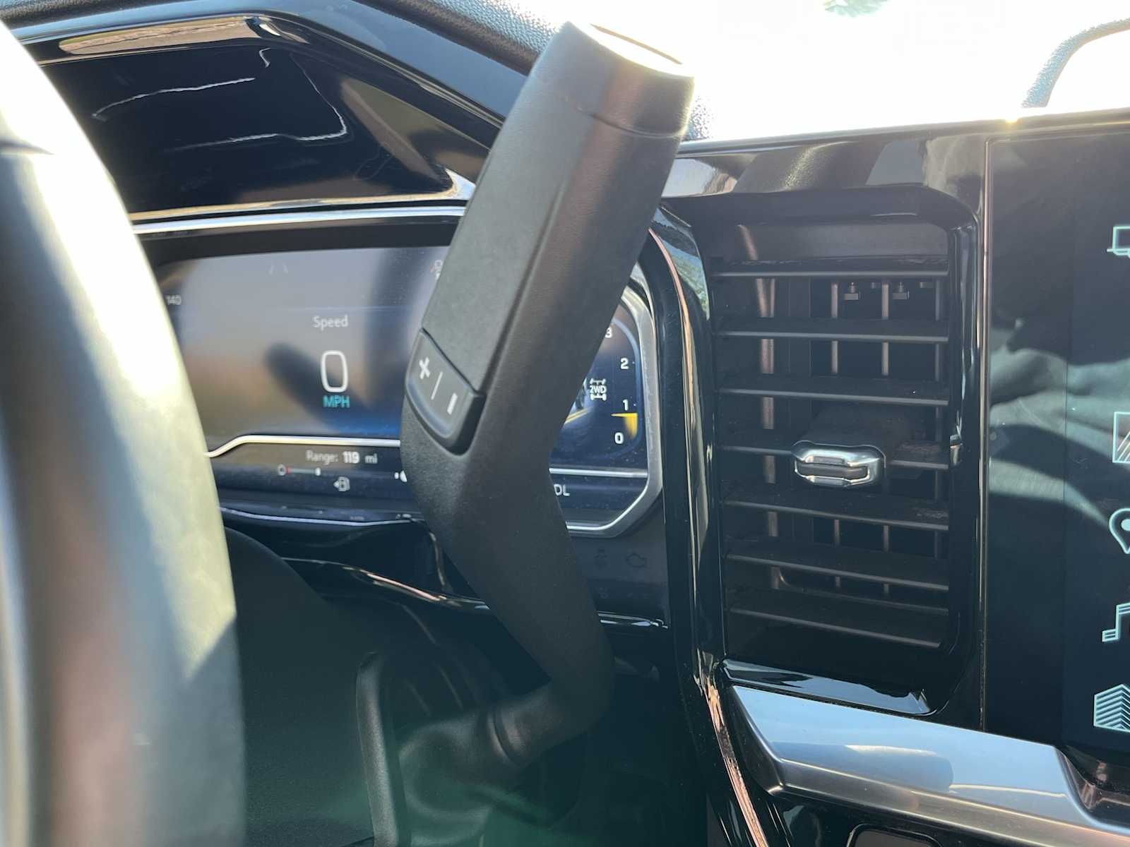 Thumbnail: 2023 Chevrolet Silverado 1500 - 17