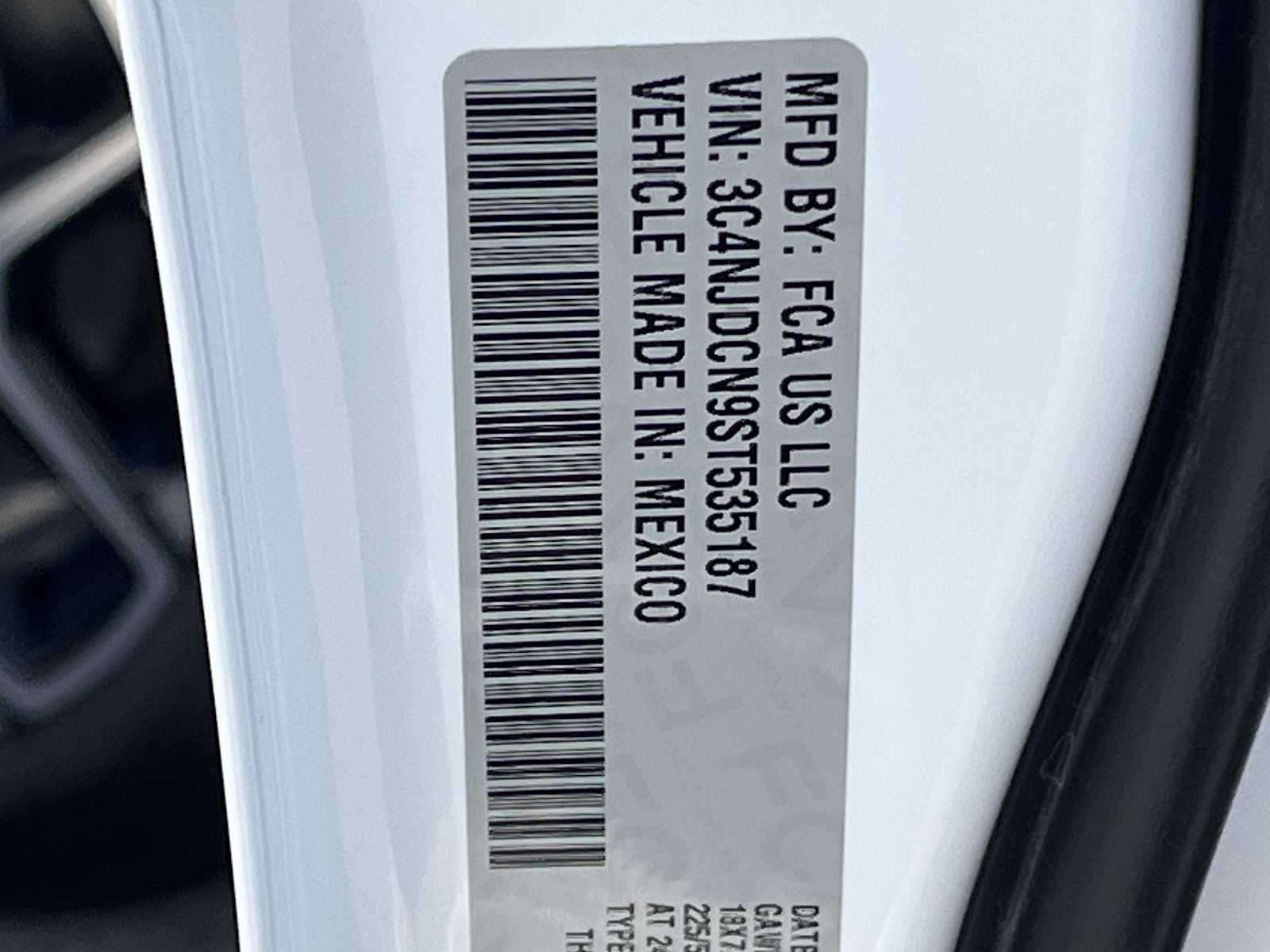 Thumbnail: 2025 Jeep Compass - 21