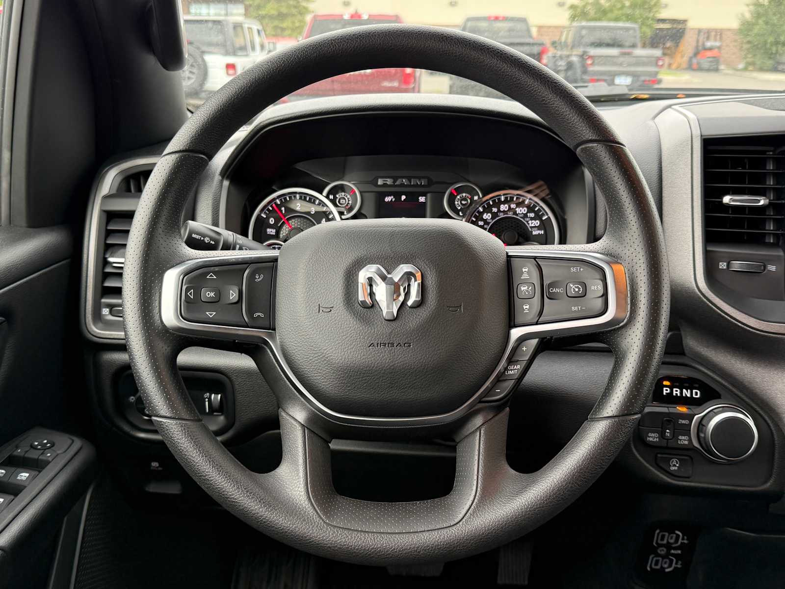 Thumbnail: 2025 RAM 1500 - 13