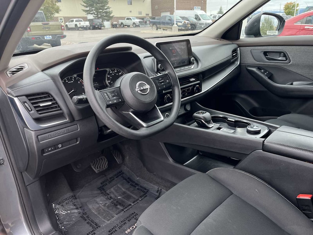 Used 2023 Nissan Rogue S SUV