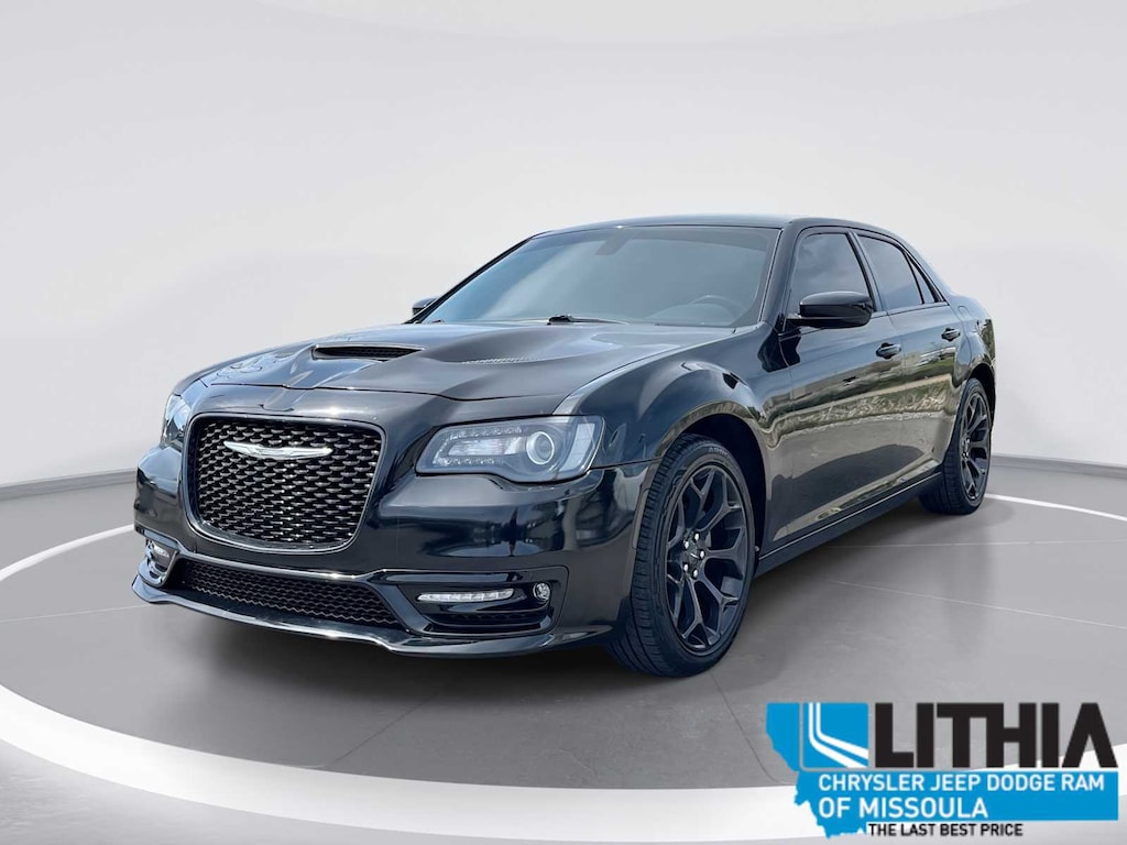 Used 2019 Chrysler 300 Touring Sedan