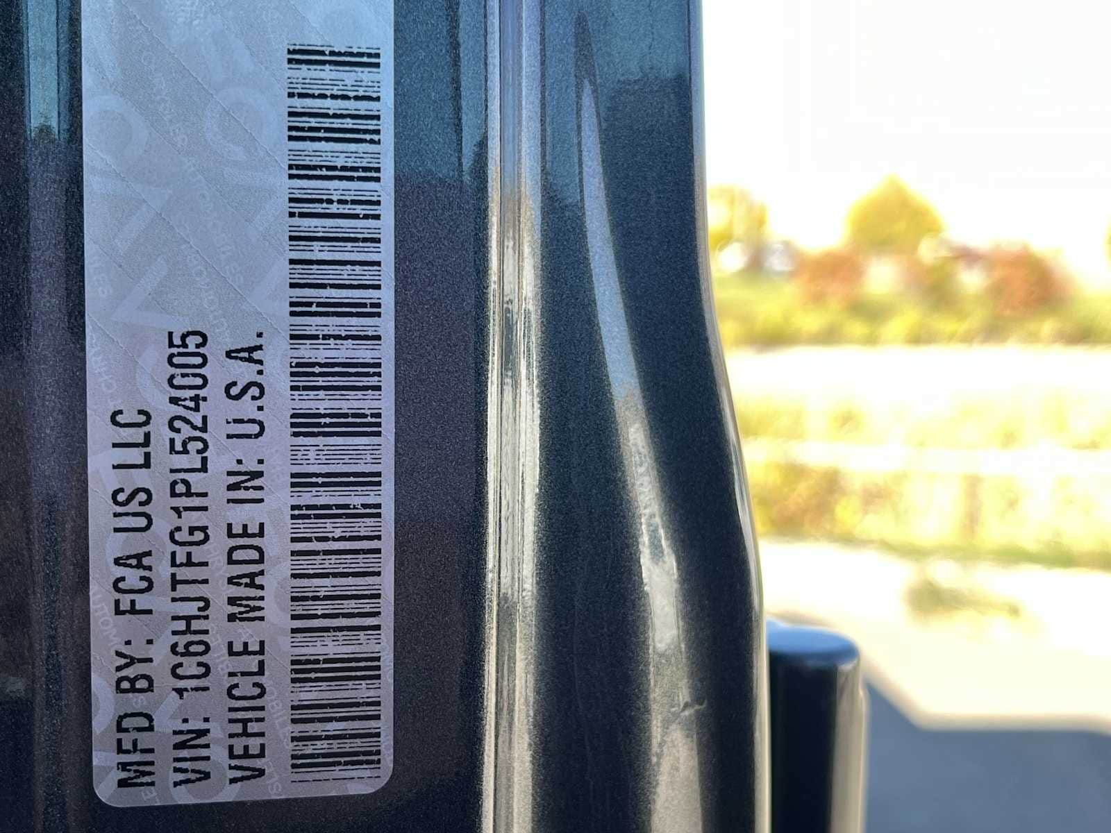 Thumbnail: 2023 Jeep Gladiator - 22