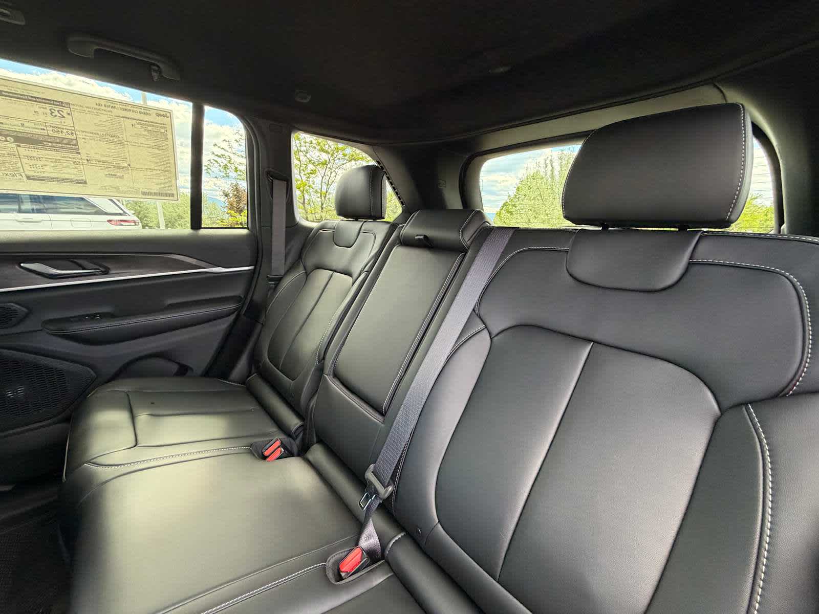 Thumbnail: 2026 Jeep Grand Cherokee - 32