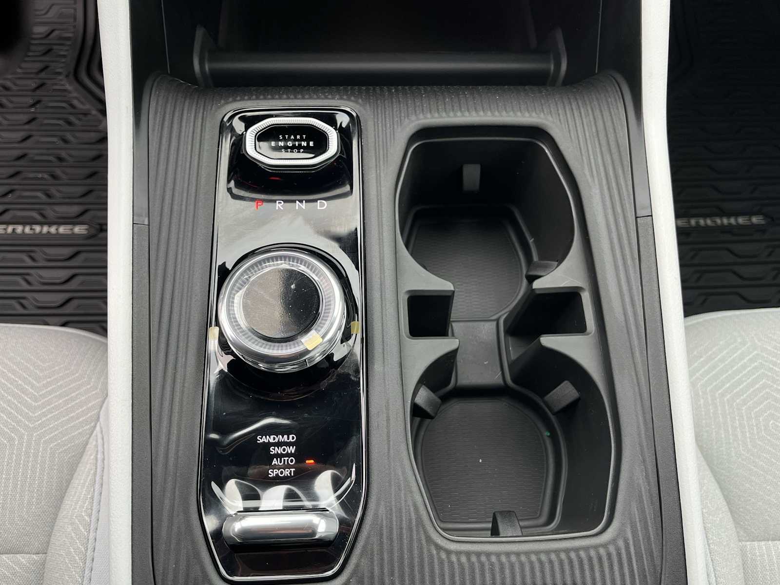 Thumbnail: 2026 Jeep Cherokee - 17