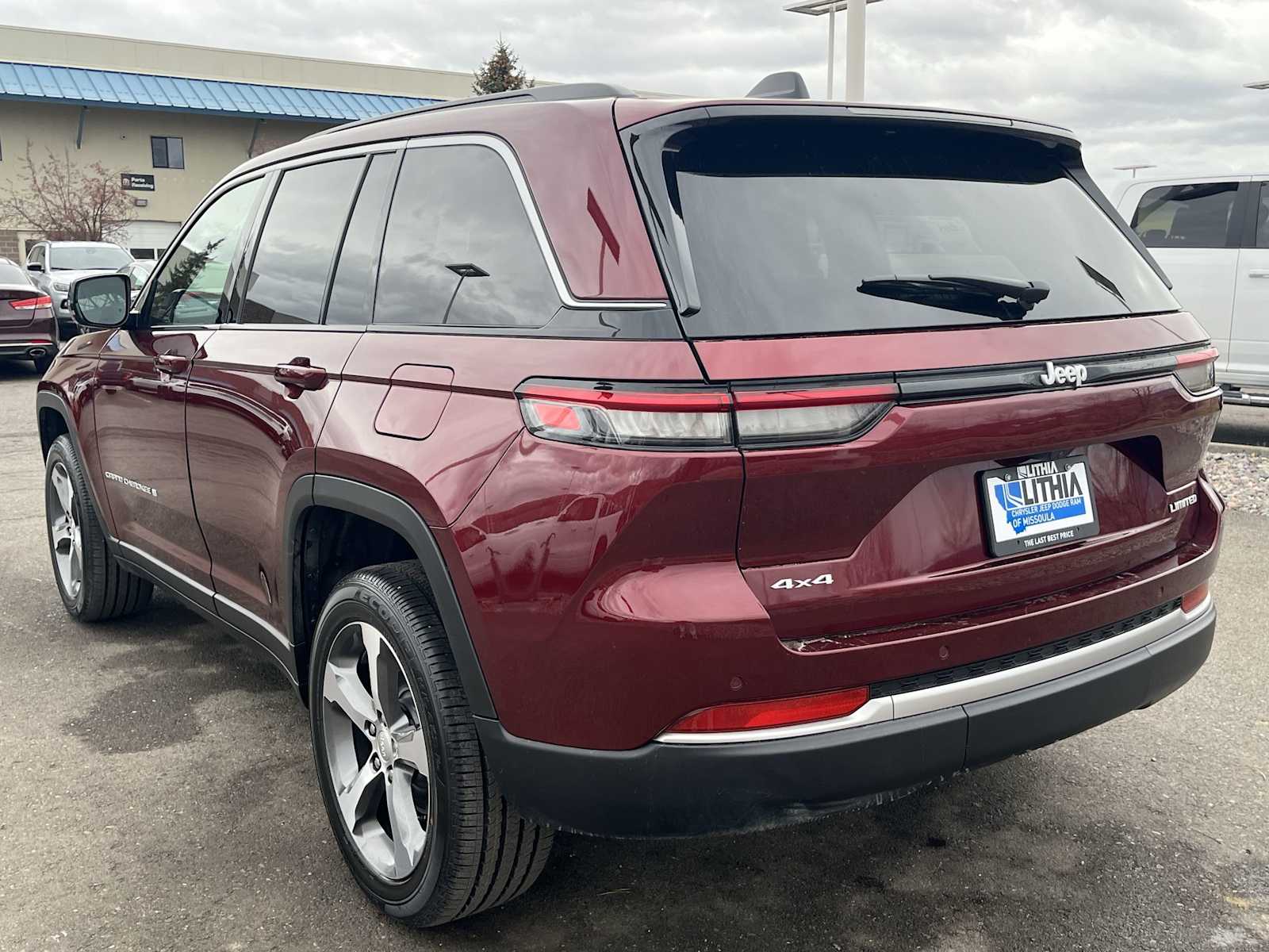 Thumbnail: 2026 Jeep Grand Cherokee - 4