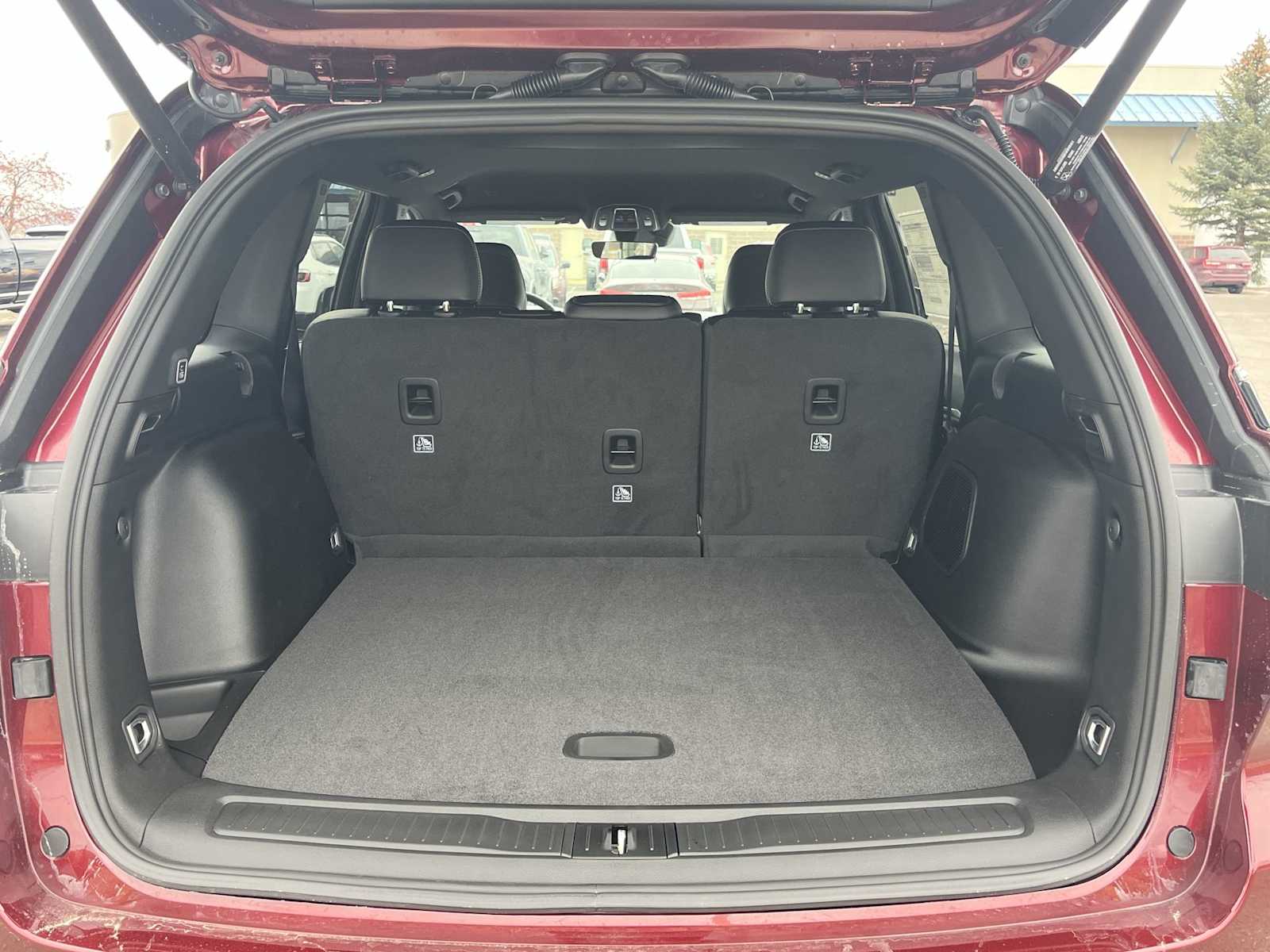 Thumbnail: 2026 Jeep Grand Cherokee - 19