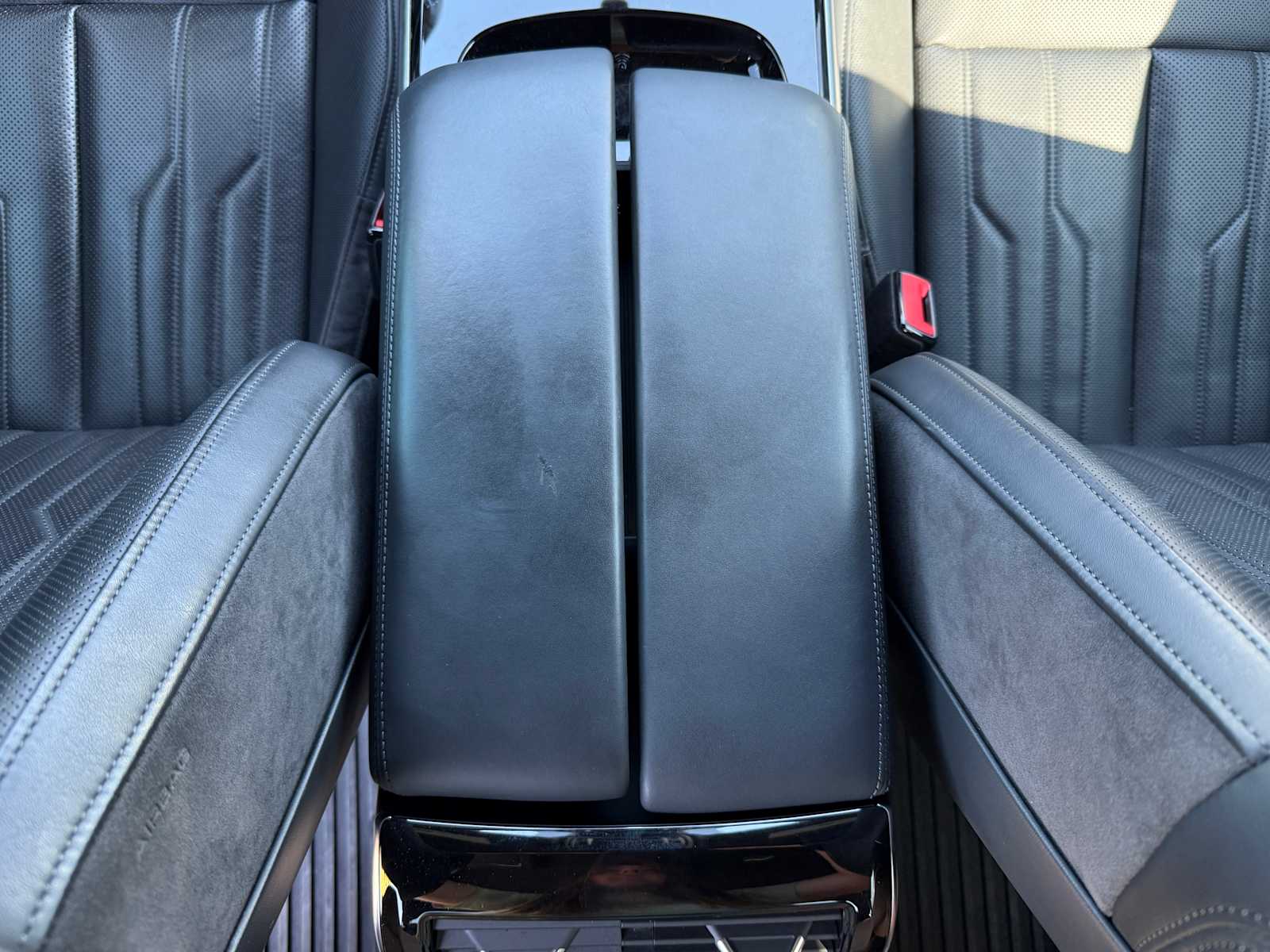 Thumbnail: 2020 Audi A8 - 20