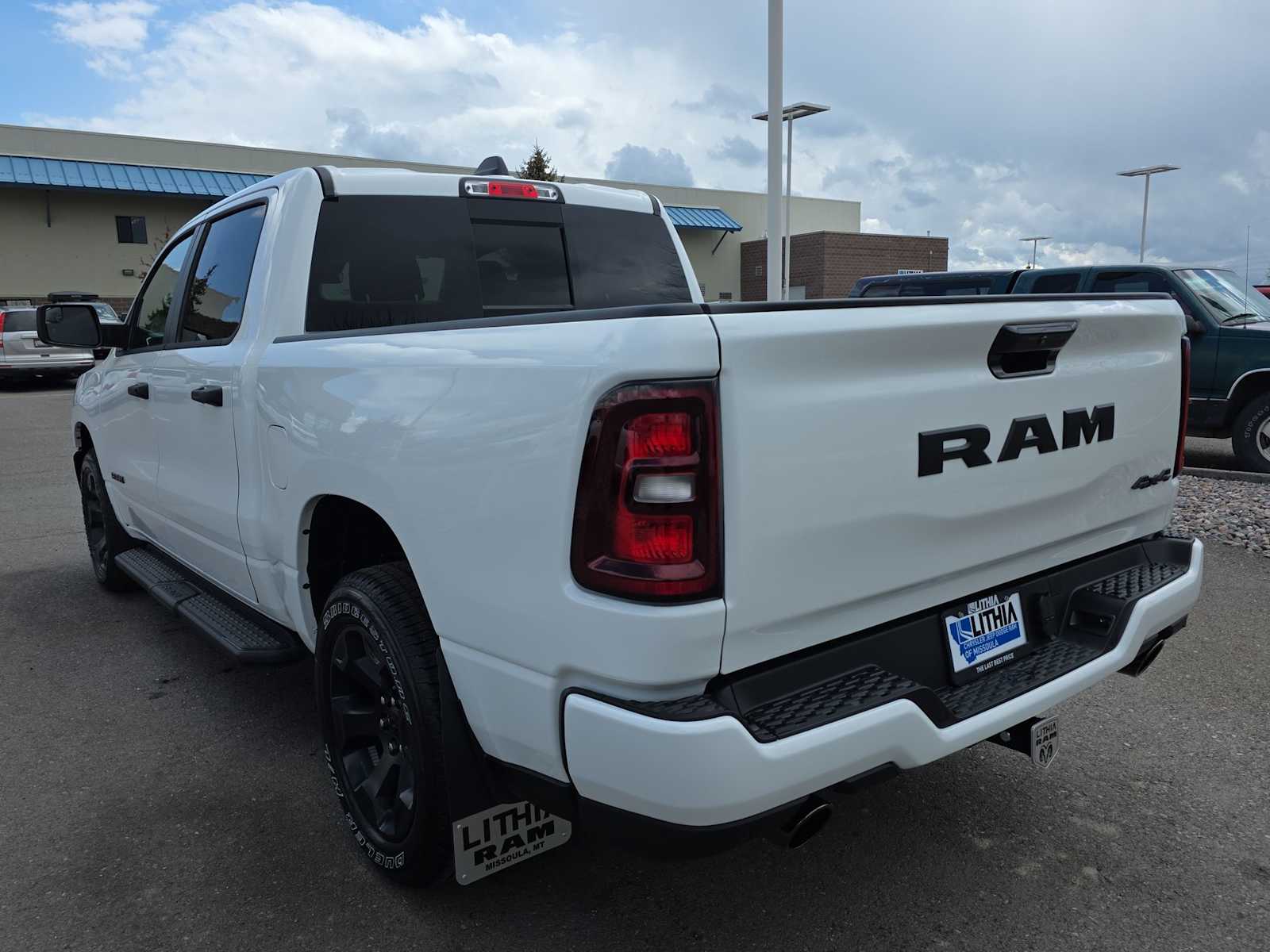 Thumbnail: 2026 RAM 1500 - 4