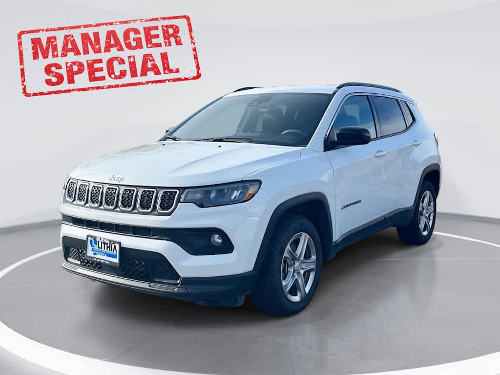 Used 2024 Jeep Compass Latitude SUV