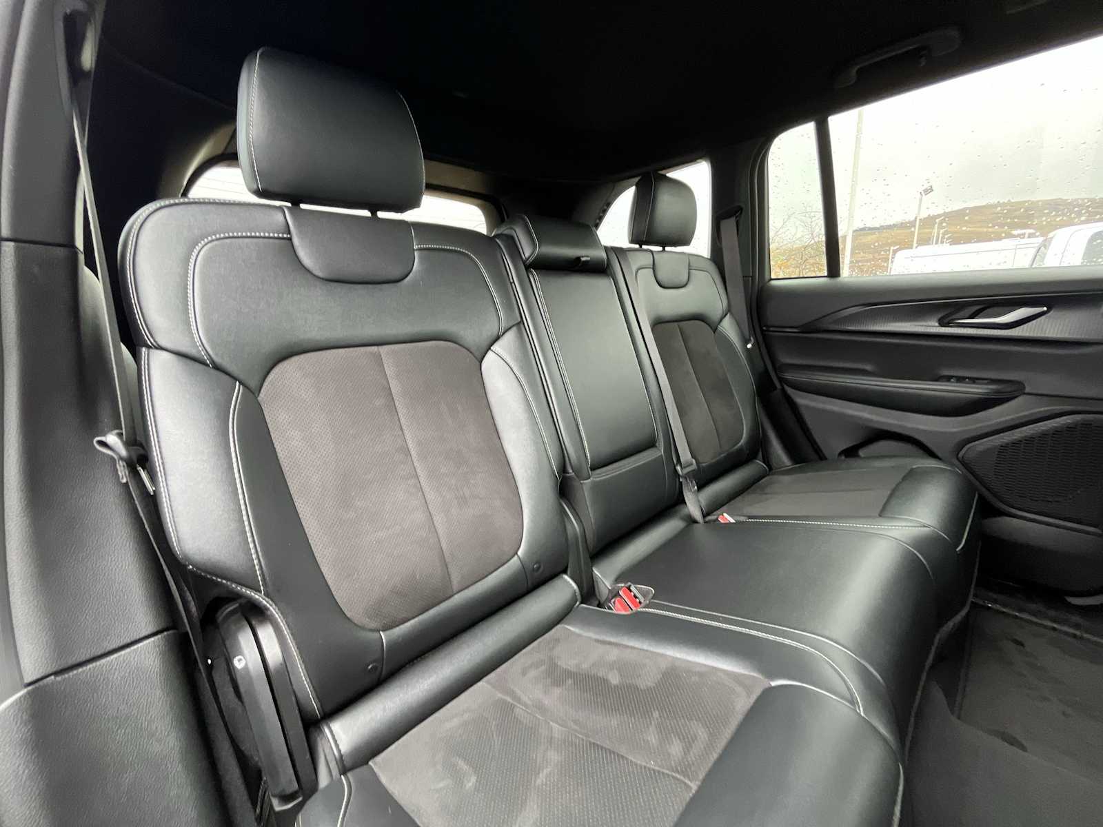 Thumbnail: 2023 Jeep Grand Cherokee - 13