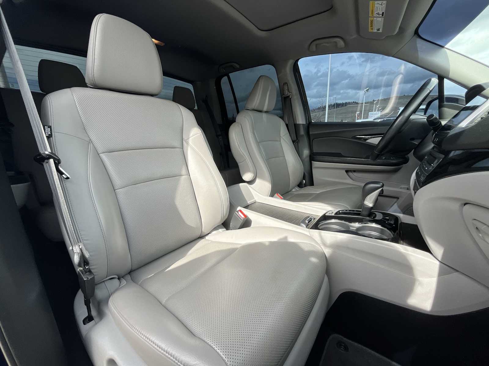 Thumbnail: 2017 Honda Ridgeline - 14