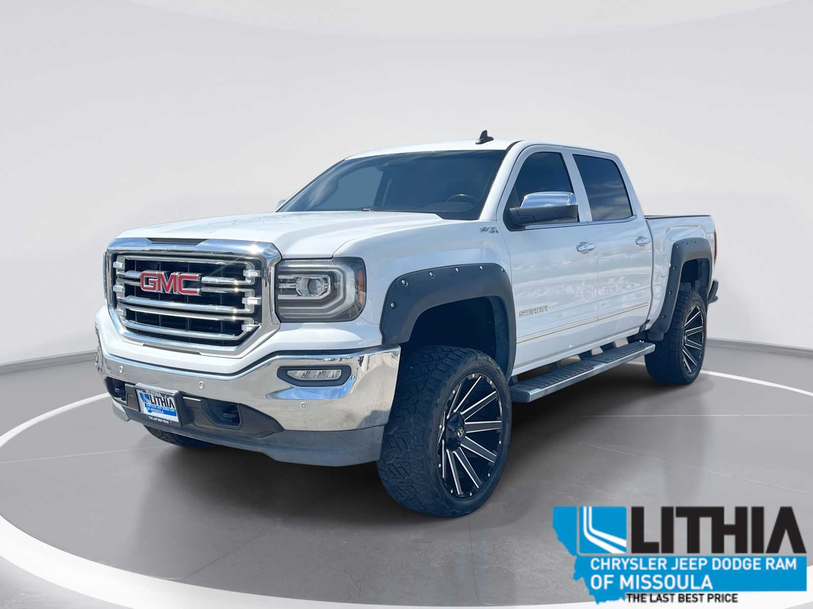 2018 GMC Sierra 4WD Crew Cab Short Box SLT's photo