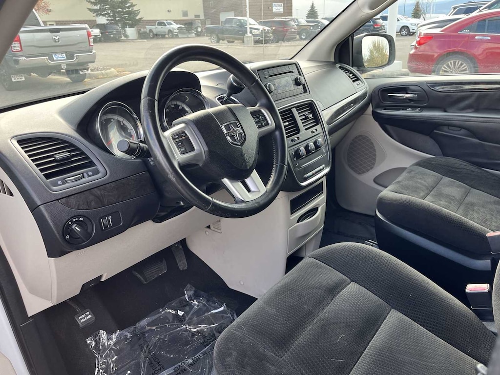 Used 2016 Dodge Grand Caravan AVP/SE Van