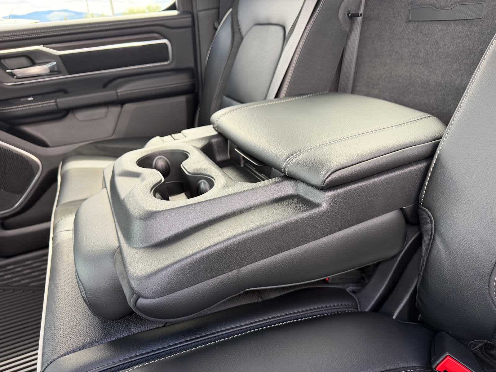 Thumbnail: 2026 RAM 1500 - 19