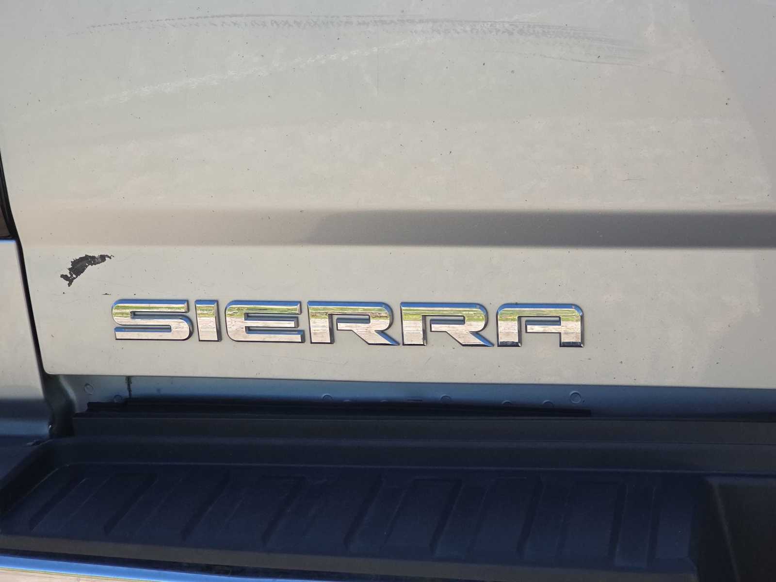 Thumbnail: 2017 GMC Sierra 3500 - 6