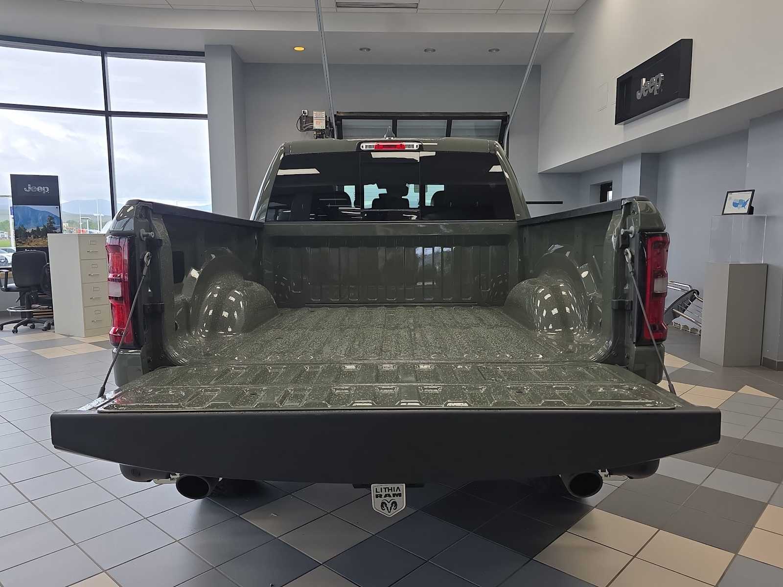 Thumbnail: 2026 RAM 1500 - 19