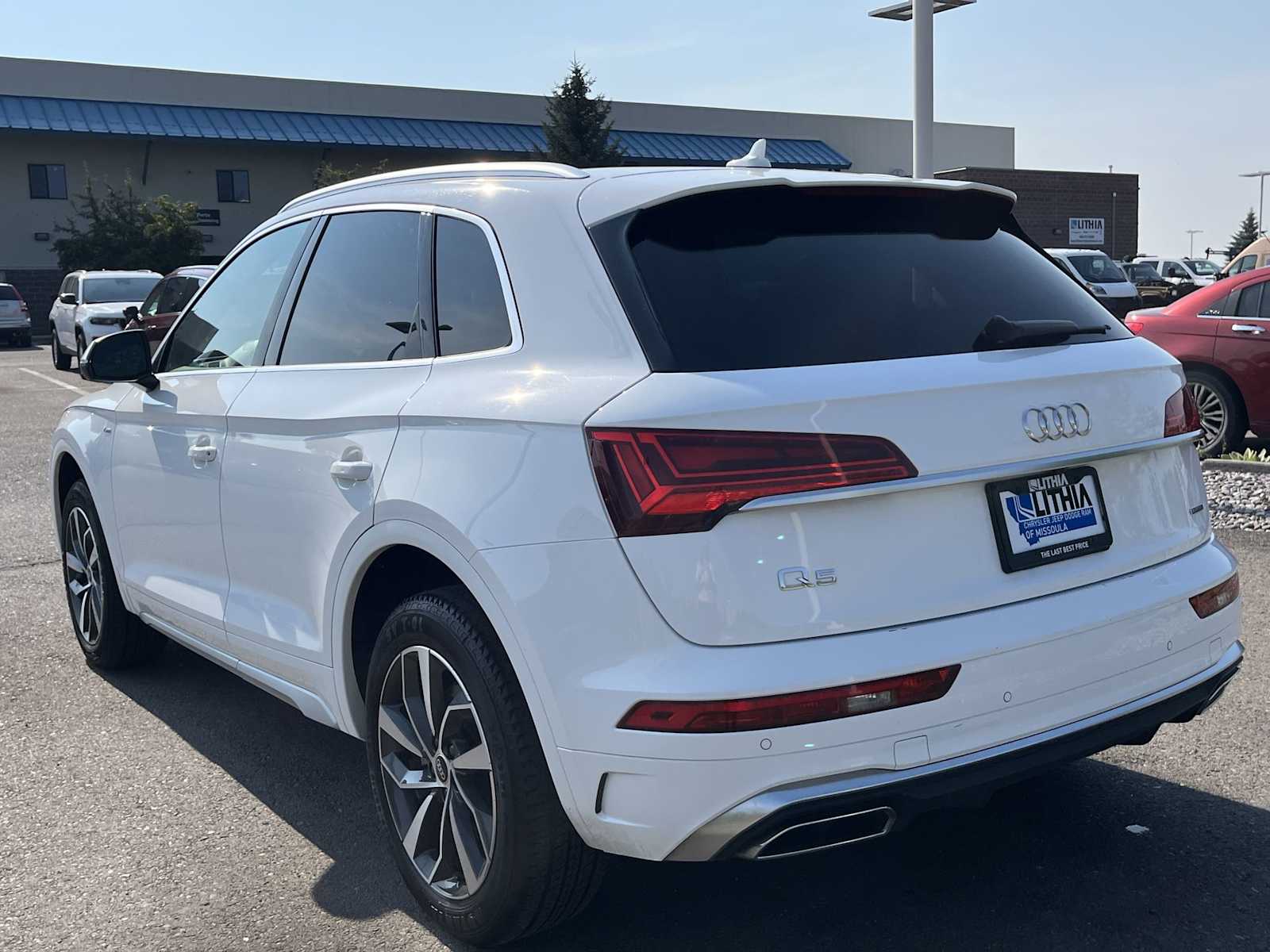 Thumbnail: 2023 Audi Q5 - 4