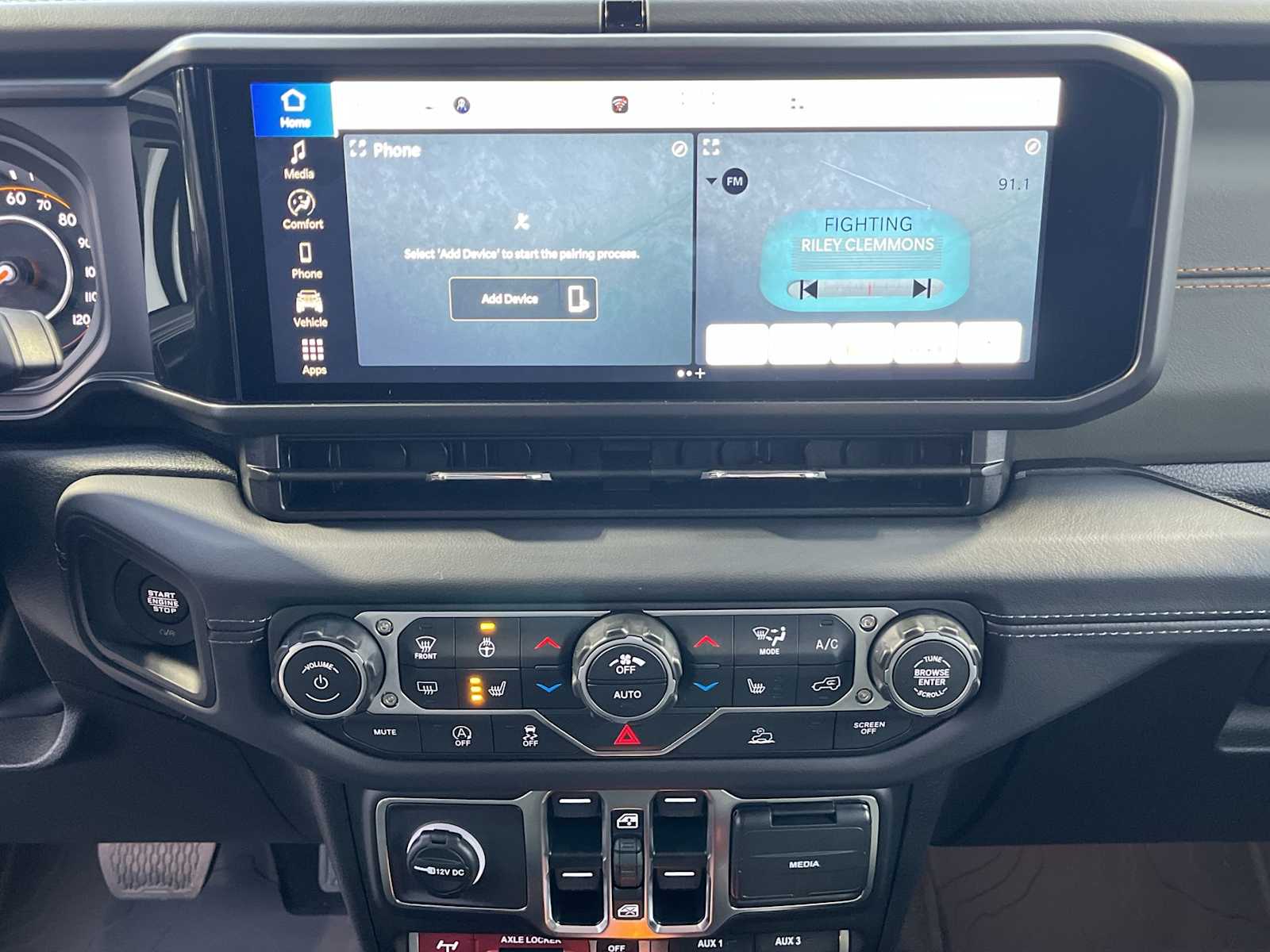 Thumbnail: 2026 Jeep Gladiator - 16