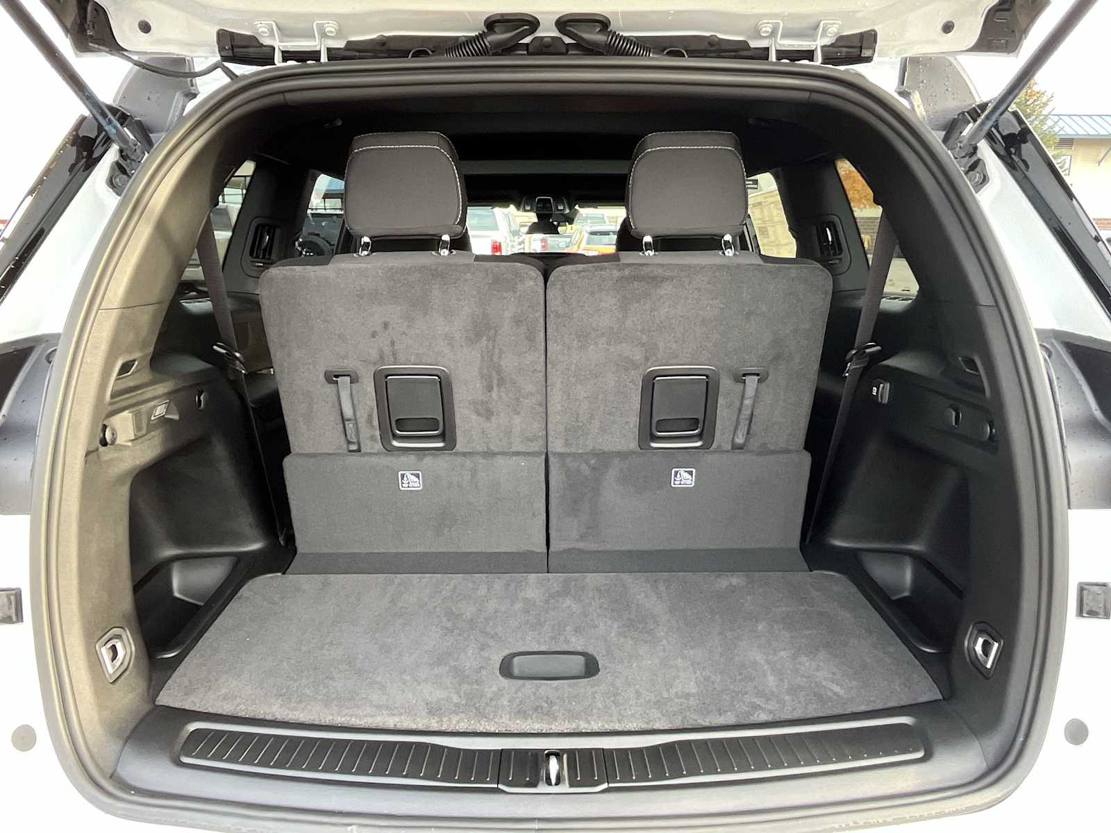 Thumbnail: 2025 Jeep Grand Cherokee - 19