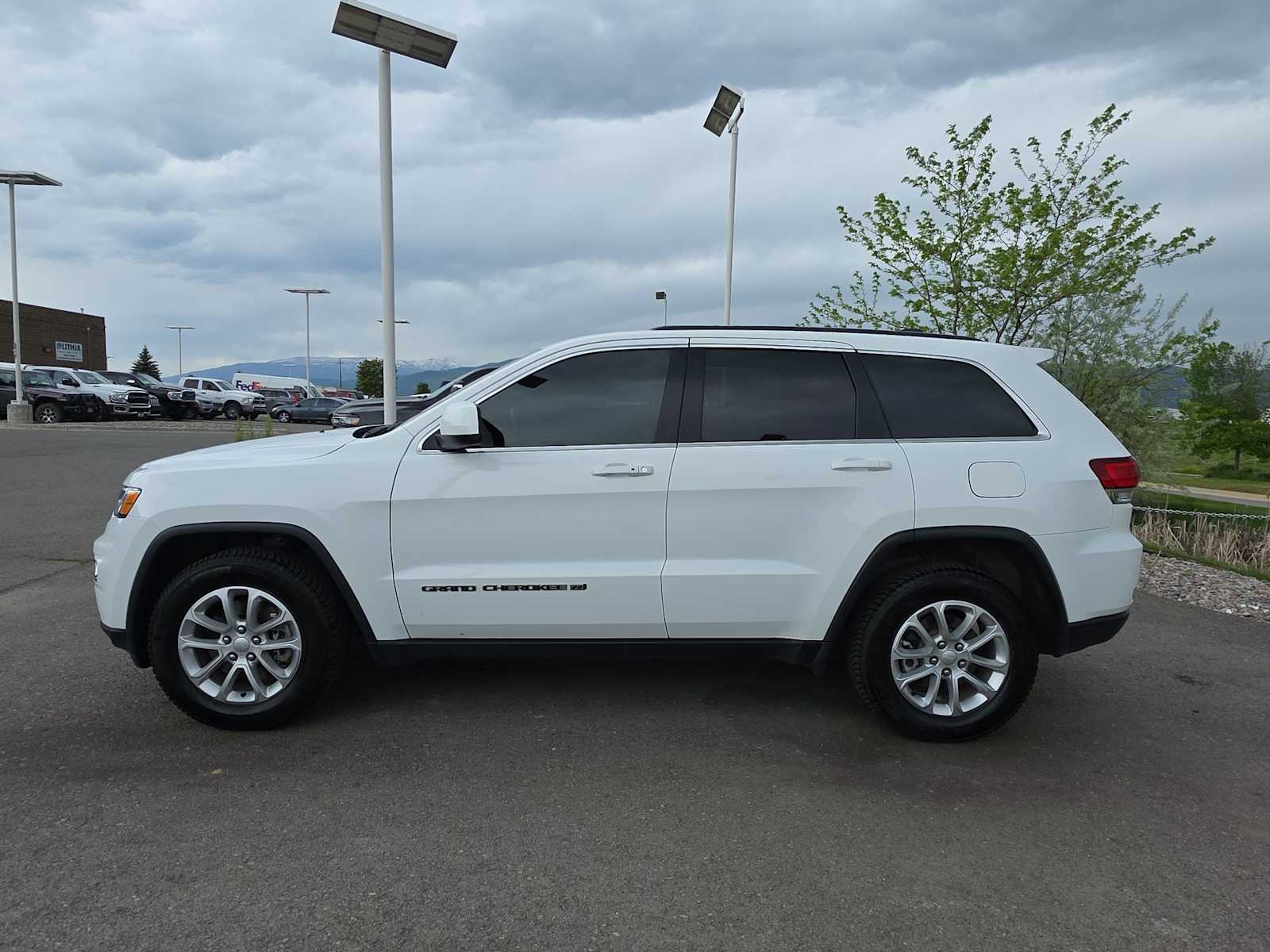 Thumbnail: 2022 Jeep Grand Cherokee - 3
