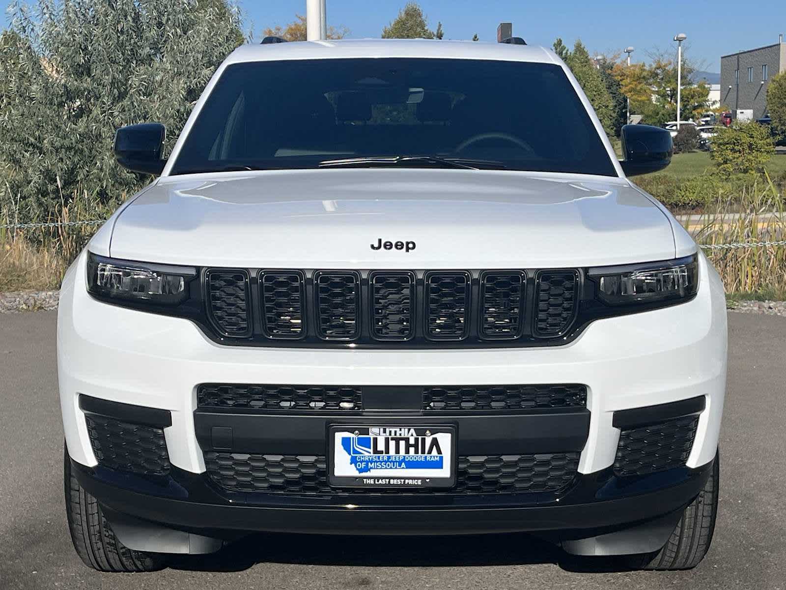 Thumbnail: 2025 Jeep Grand Cherokee - 8