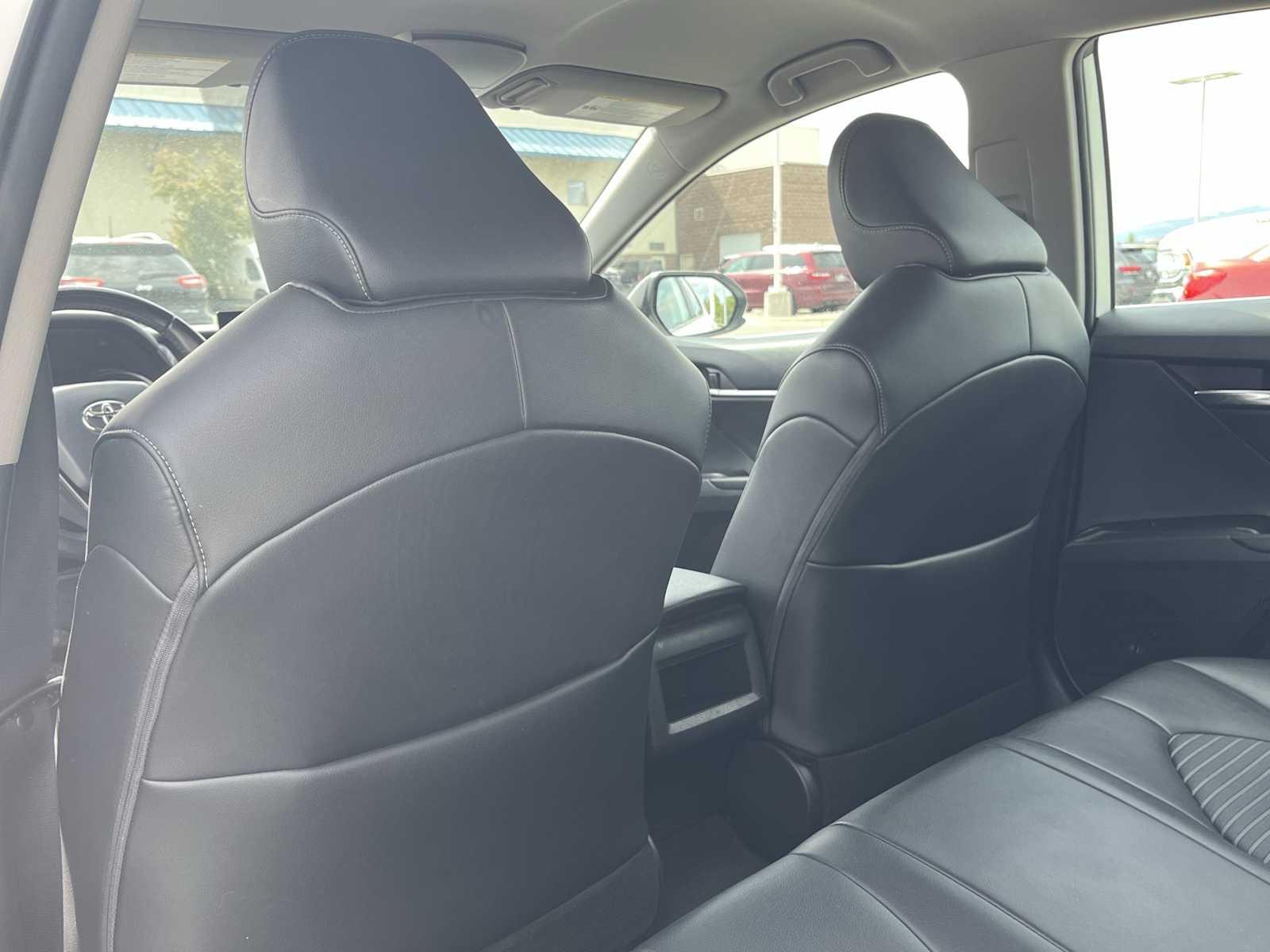 2021 Toyota Camry SE 12