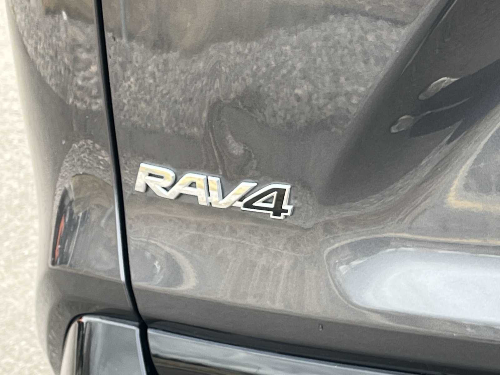 Thumbnail: 2020 Toyota RAV4 - 7