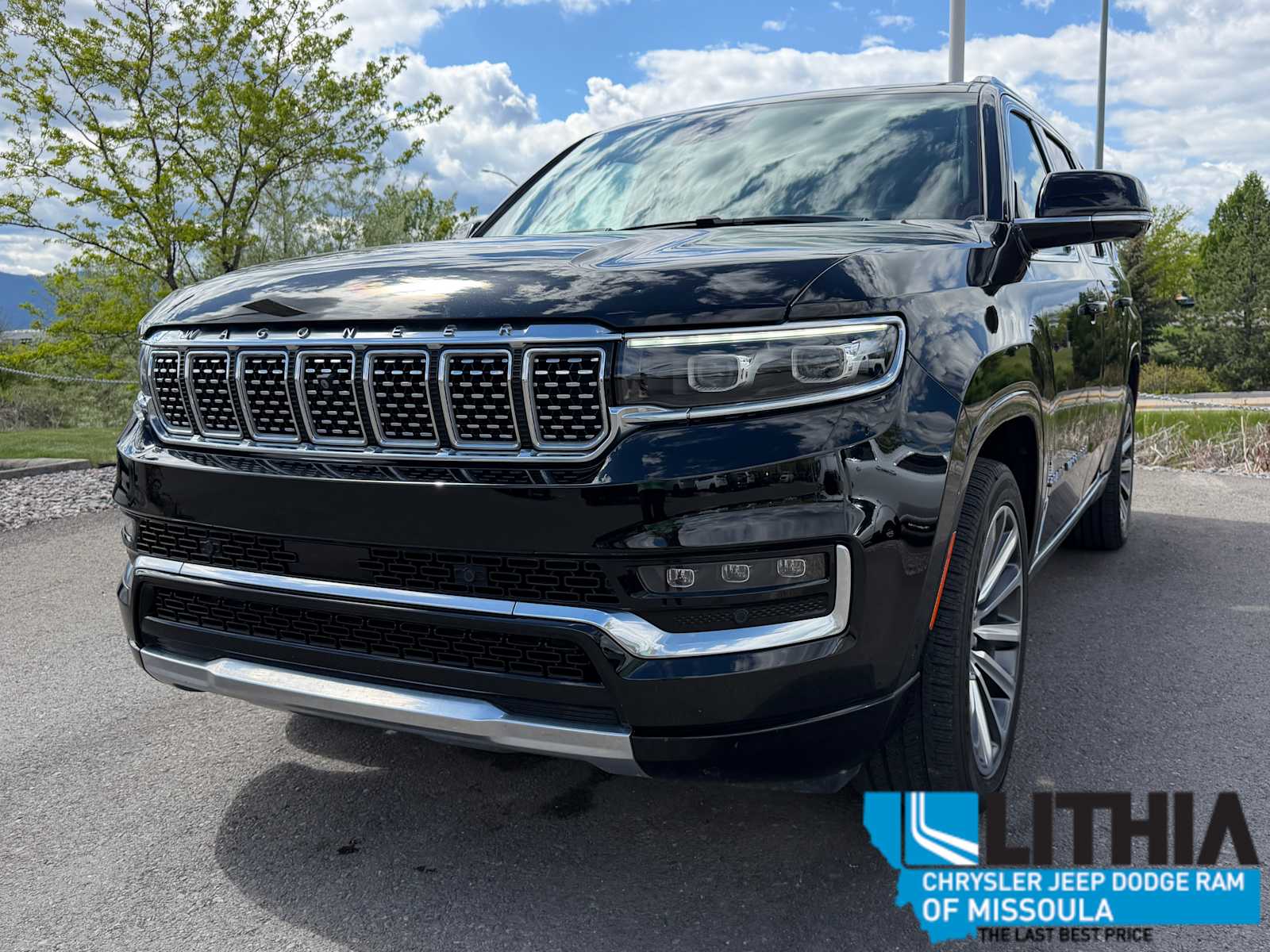 Thumbnail: 2022 Jeep Grand Wagoneer - 1