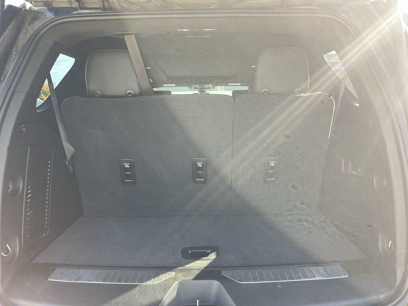 Thumbnail: 2021 GMC Yukon - 19