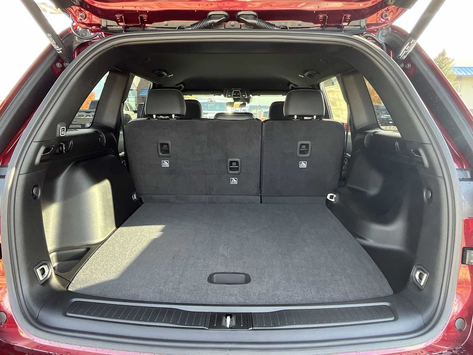 Thumbnail: 2025 Jeep Grand Cherokee - 19