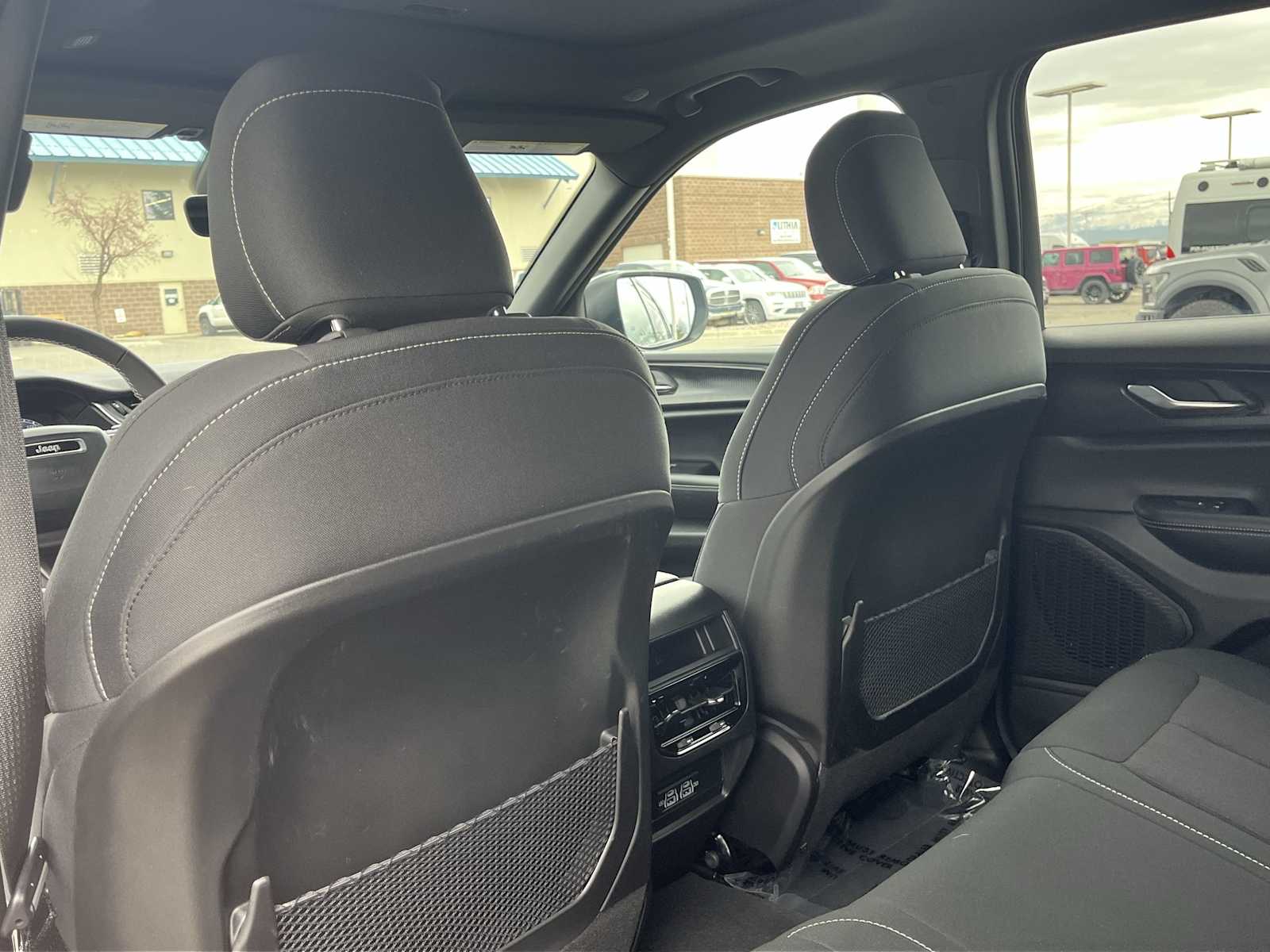 Thumbnail: 2025 Jeep Grand Cherokee - 12