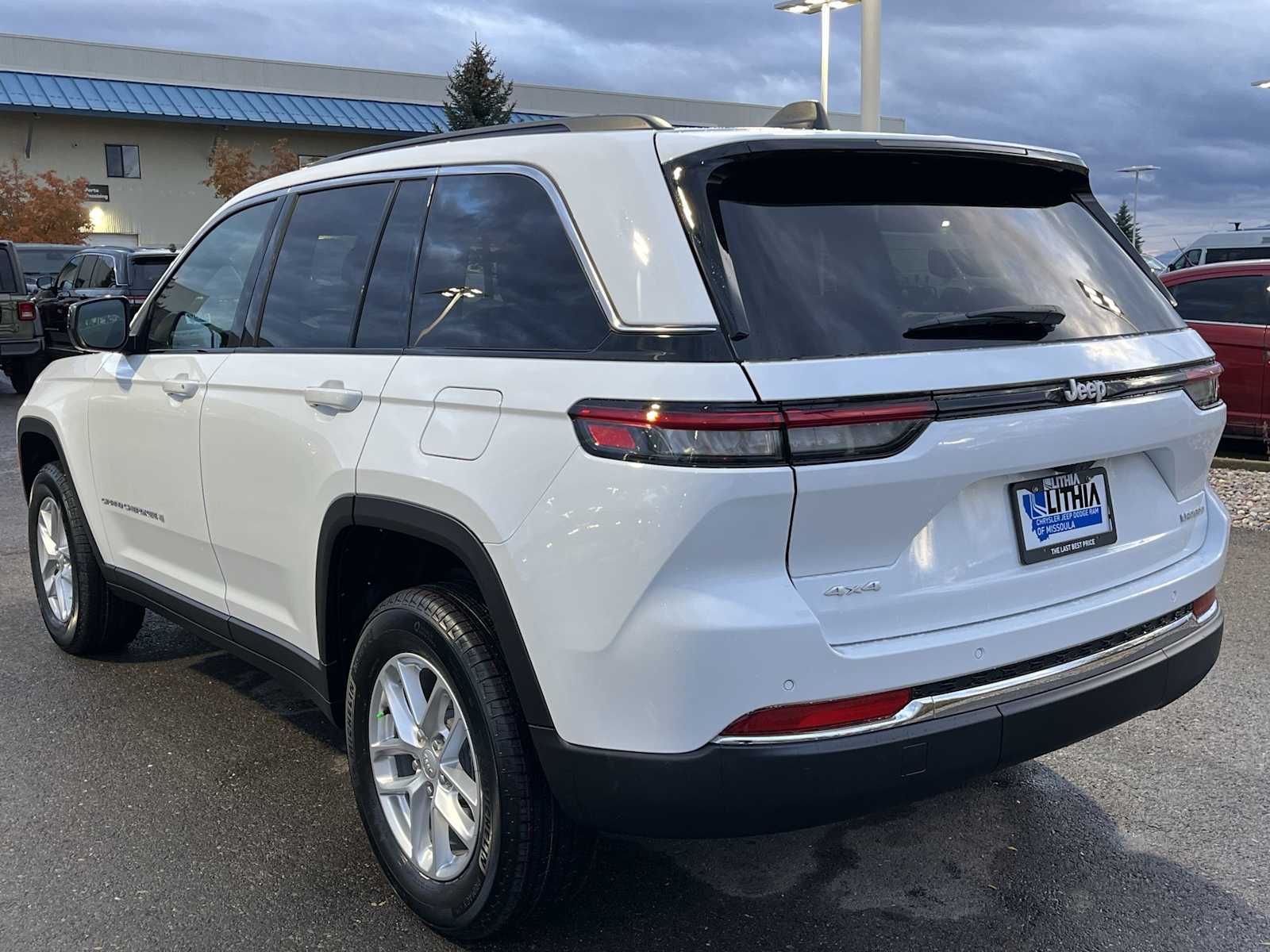 Thumbnail: 2025 Jeep Grand Cherokee - 4