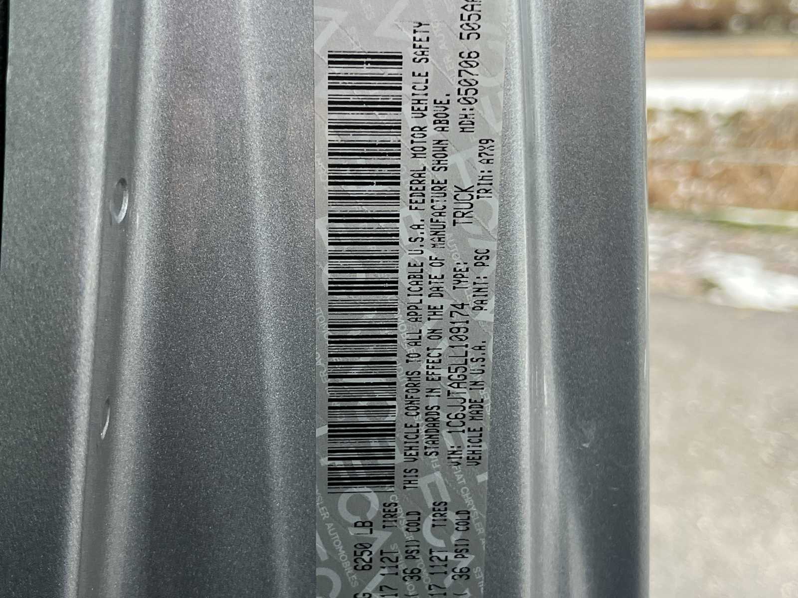 Thumbnail: 2020 Jeep Gladiator - 21