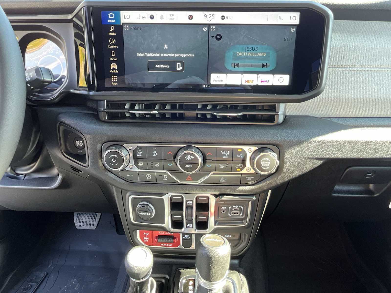 Thumbnail: 2025 Jeep Gladiator - 16