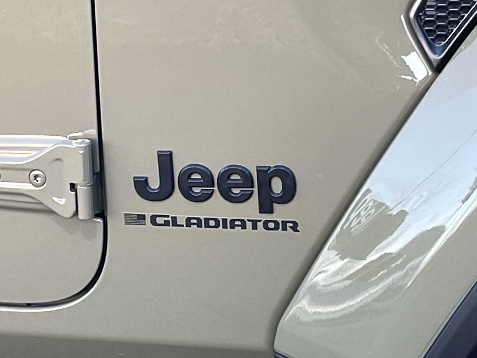 Thumbnail: 2026 Jeep Gladiator - 7