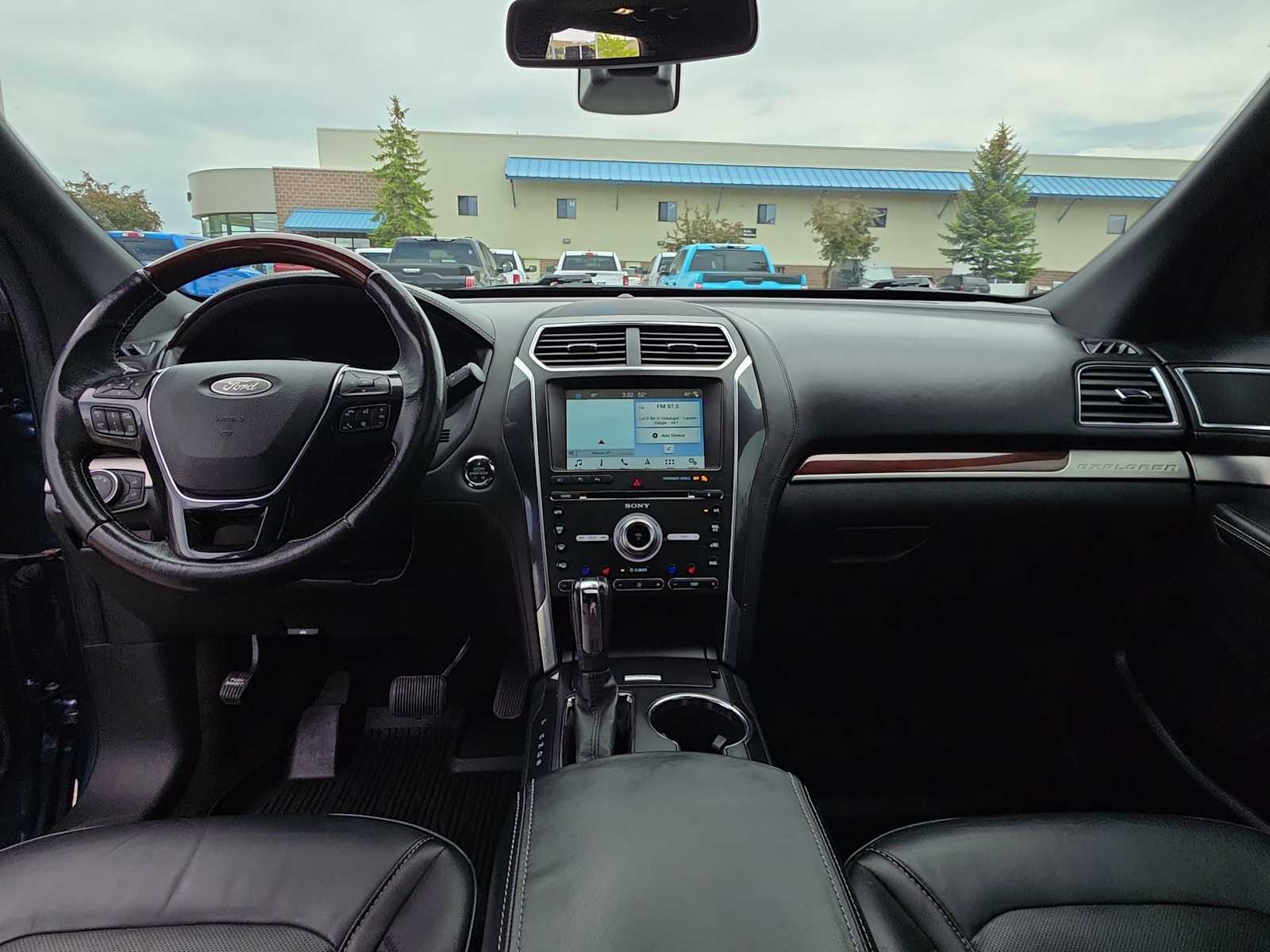 Thumbnail: 2018 Ford Explorer - 9
