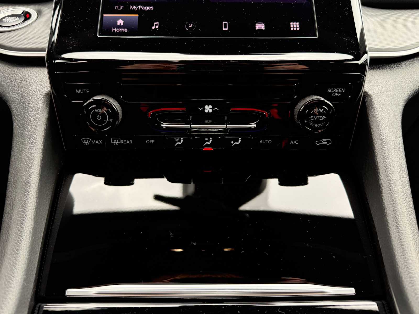 Thumbnail: 2025 Jeep Grand Cherokee - 16