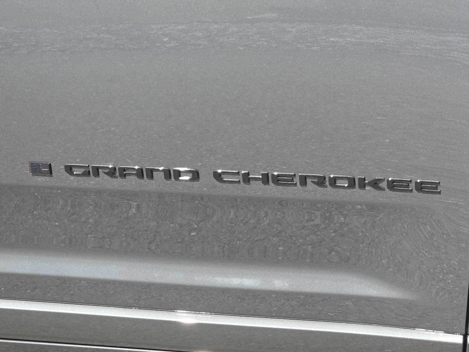 Thumbnail: 2026 Jeep Grand Cherokee - 7