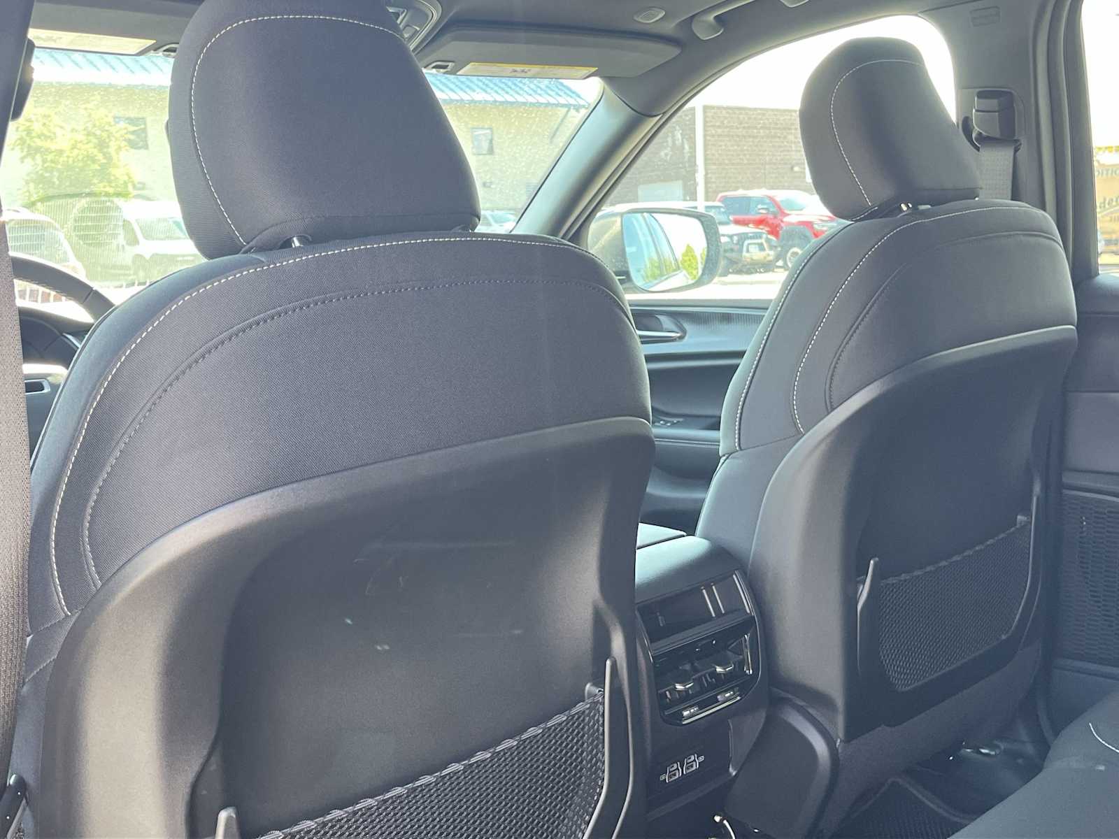 Thumbnail: 2025 Jeep Grand Cherokee - 12