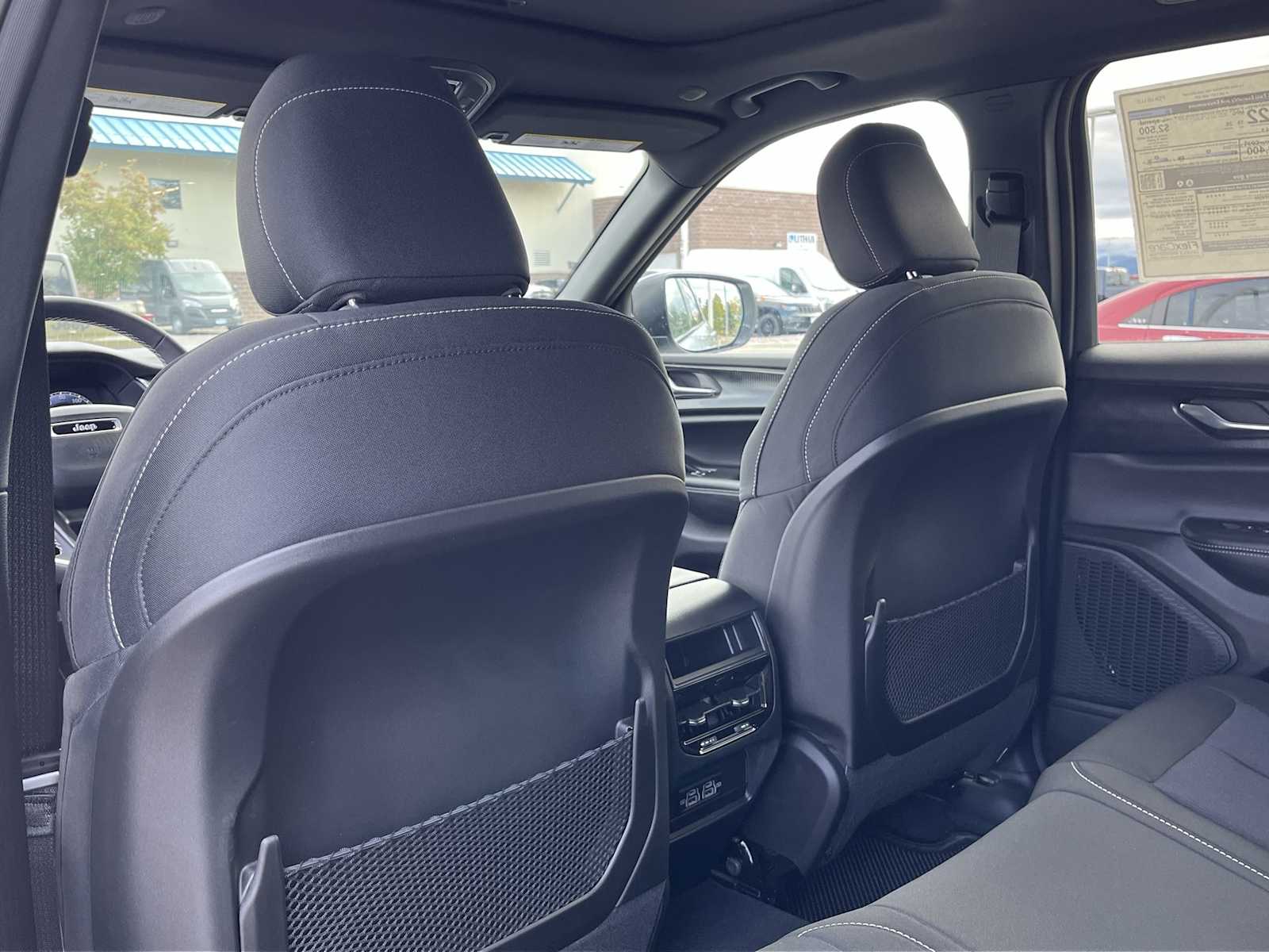 Thumbnail: 2025 Jeep Grand Cherokee - 12