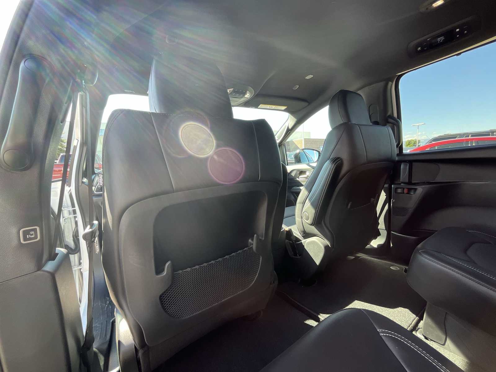 Thumbnail: 2025 Chrysler Voyager - 12