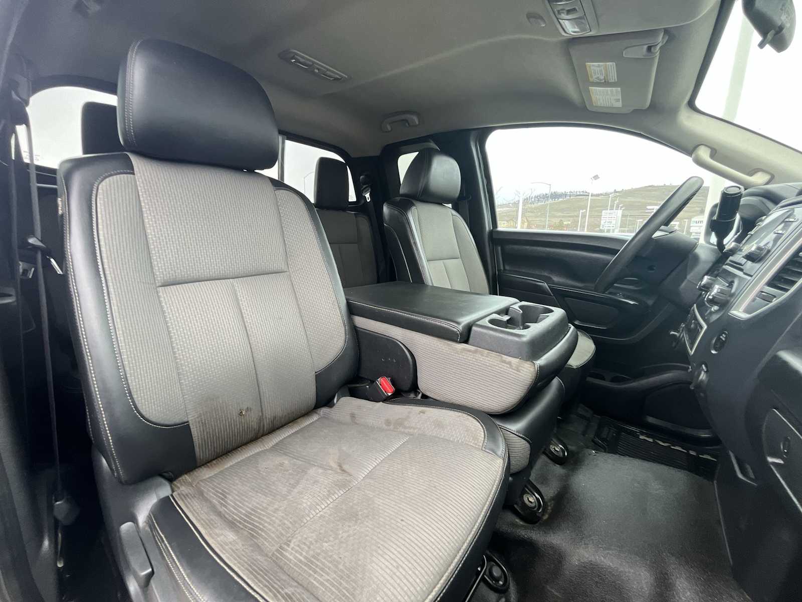 Thumbnail: 2017 Nissan Titan - 14