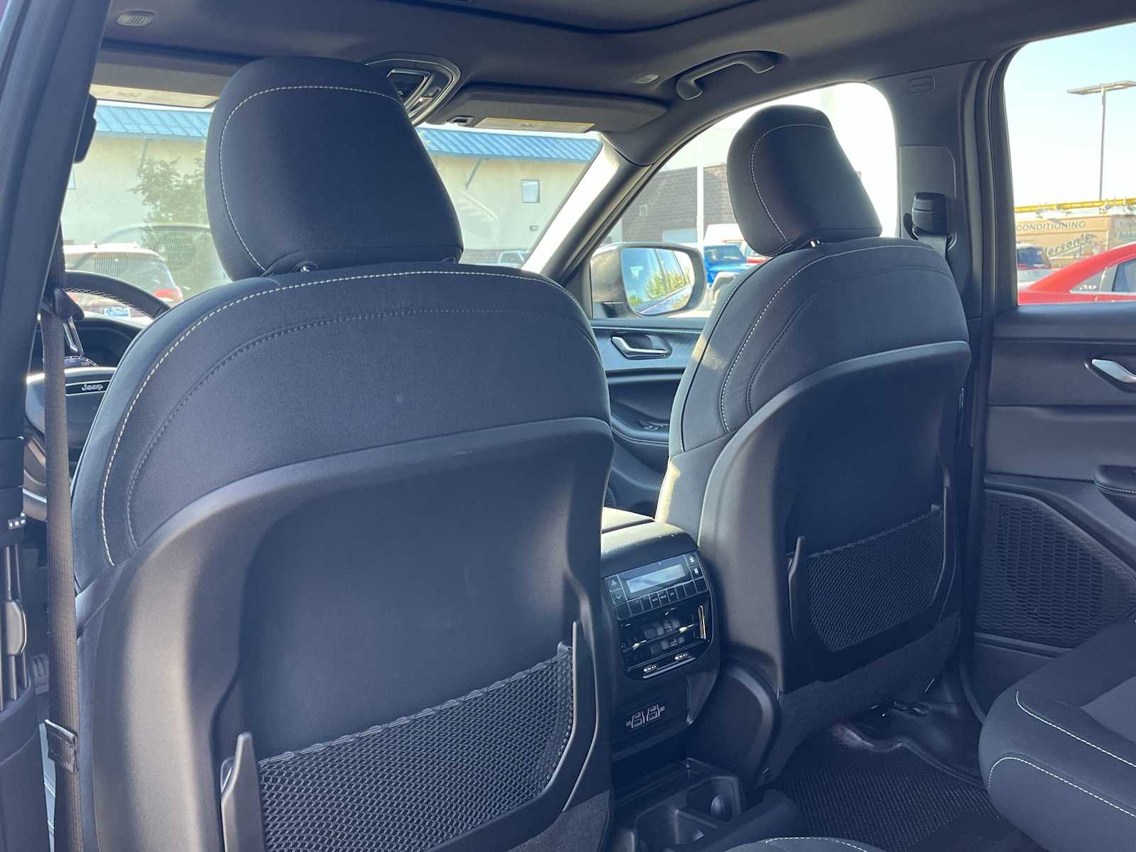 Thumbnail: 2025 Jeep Grand Cherokee - 12