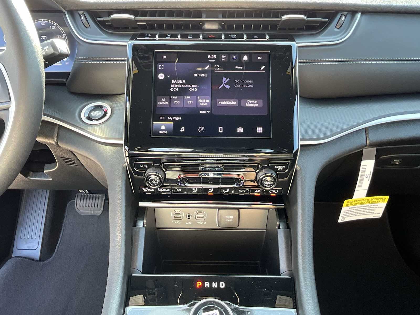 Thumbnail: 2025 Jeep Grand Cherokee - 16