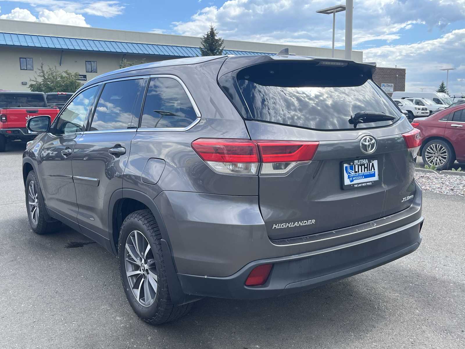 Thumbnail: 2019 Toyota Highlander - 4