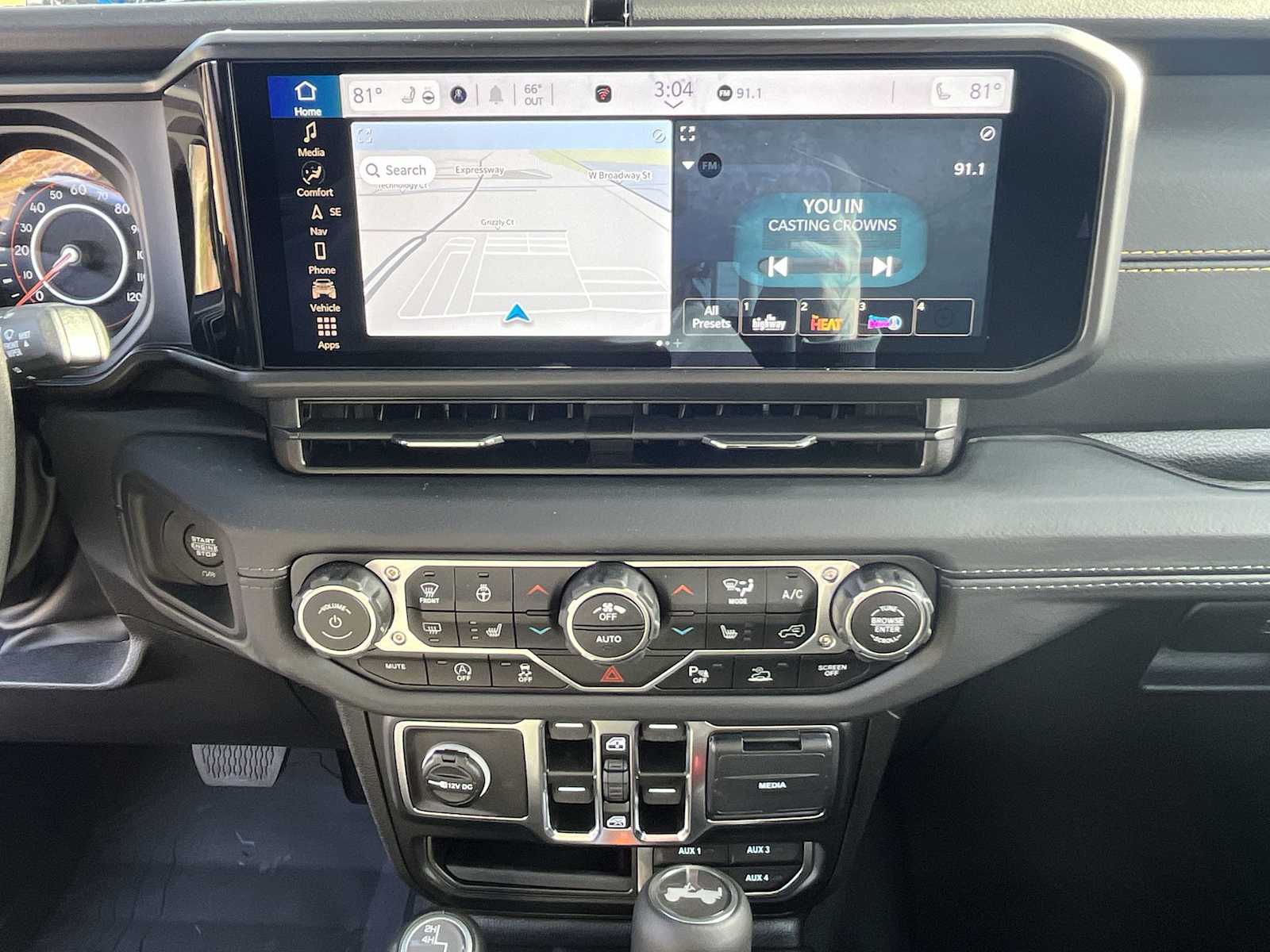 Thumbnail: 2026 Jeep Wrangler - 16