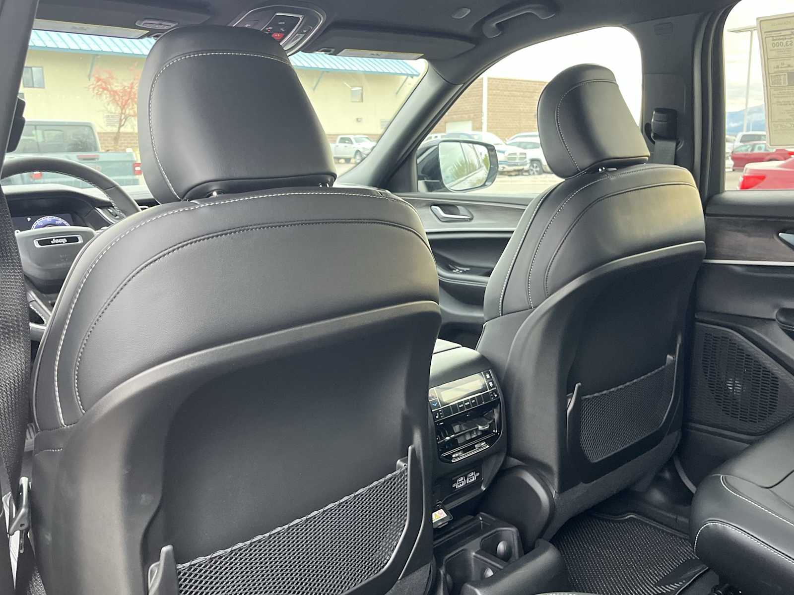 Thumbnail: 2025 Jeep Grand Cherokee - 12